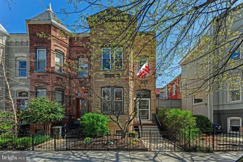 705 7TH STREET NE WASHINGTON DC 20002