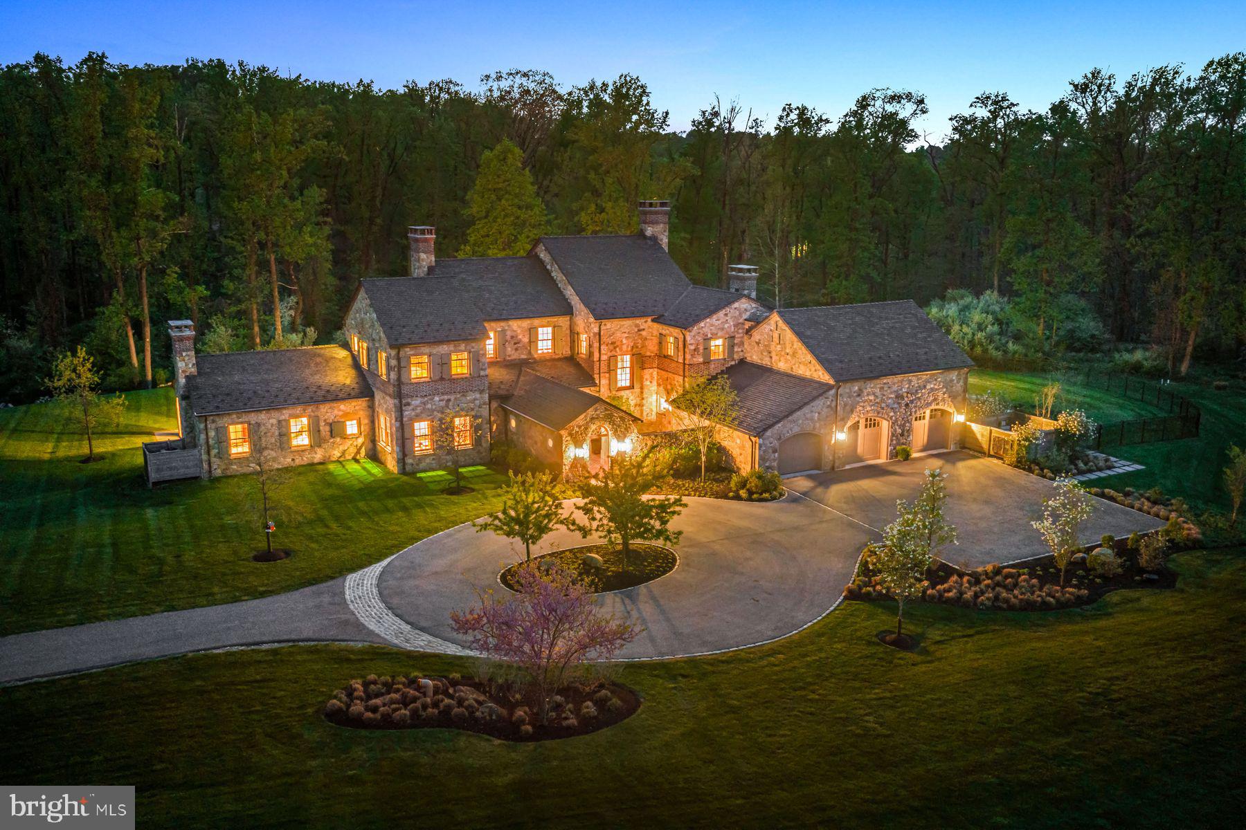 4 SUMMER MEADOW LANE