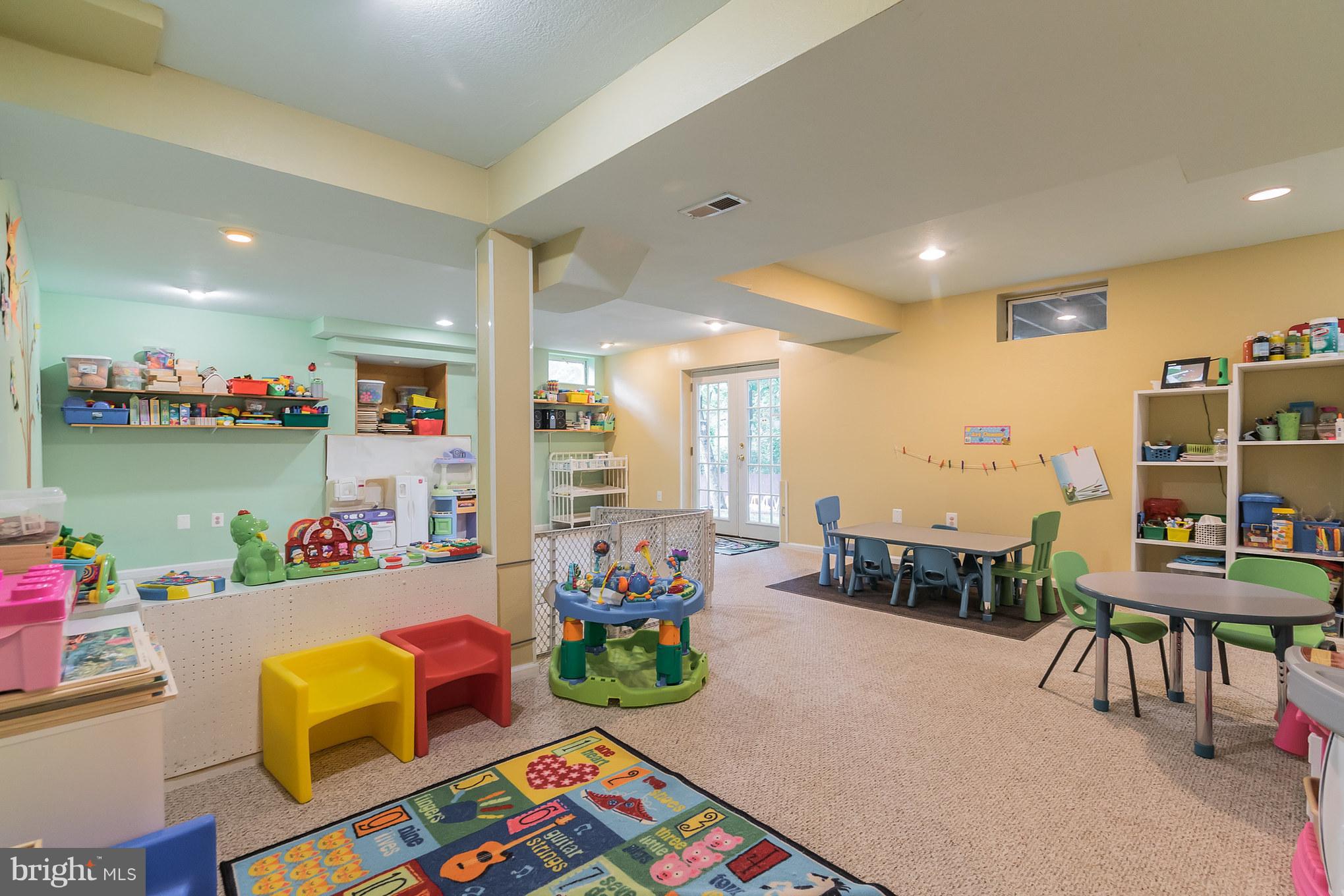 RIDGEGATE WOODS - Residential