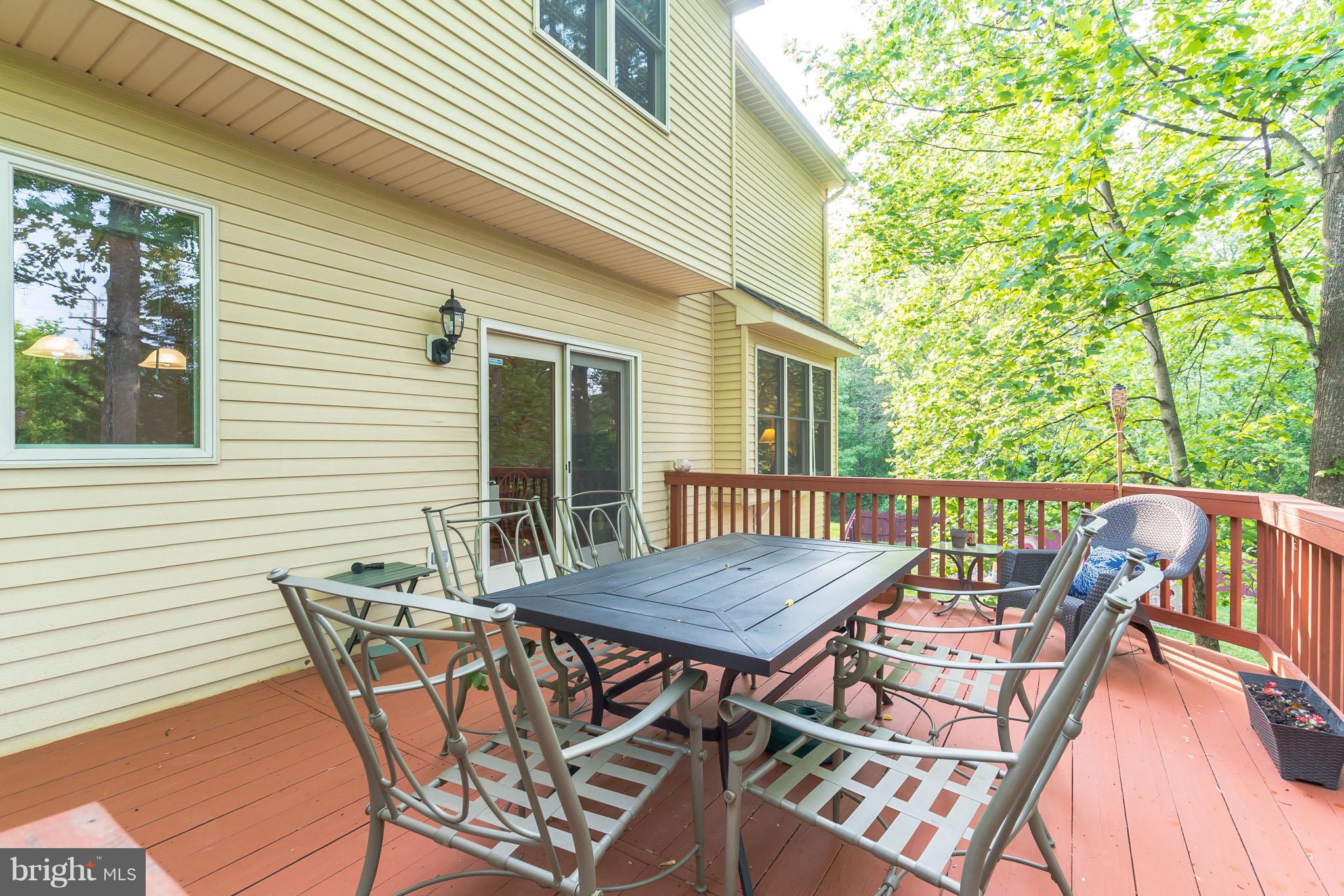 RIDGEGATE WOODS - Residential