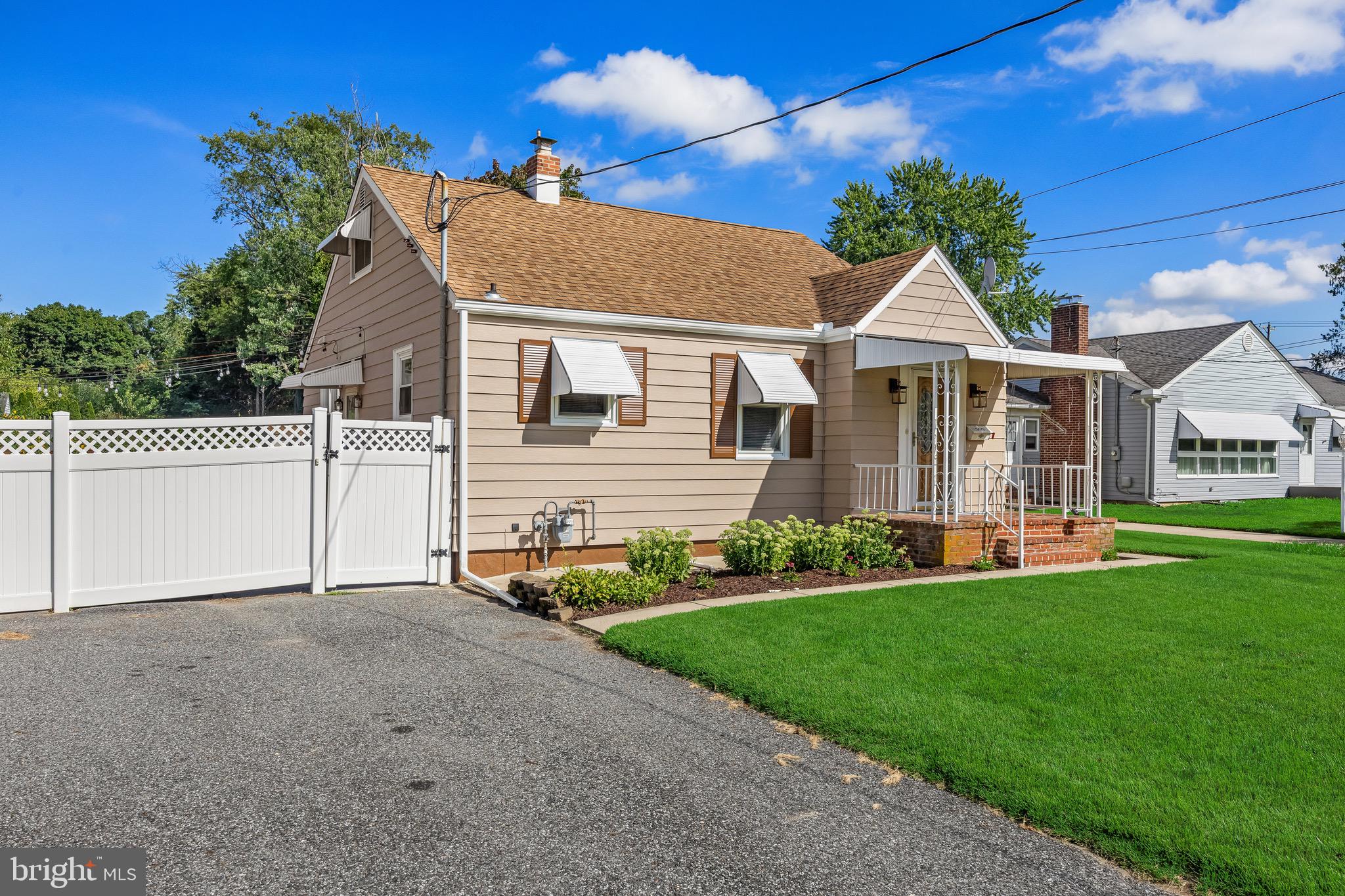 505 HAZEL AVENUE