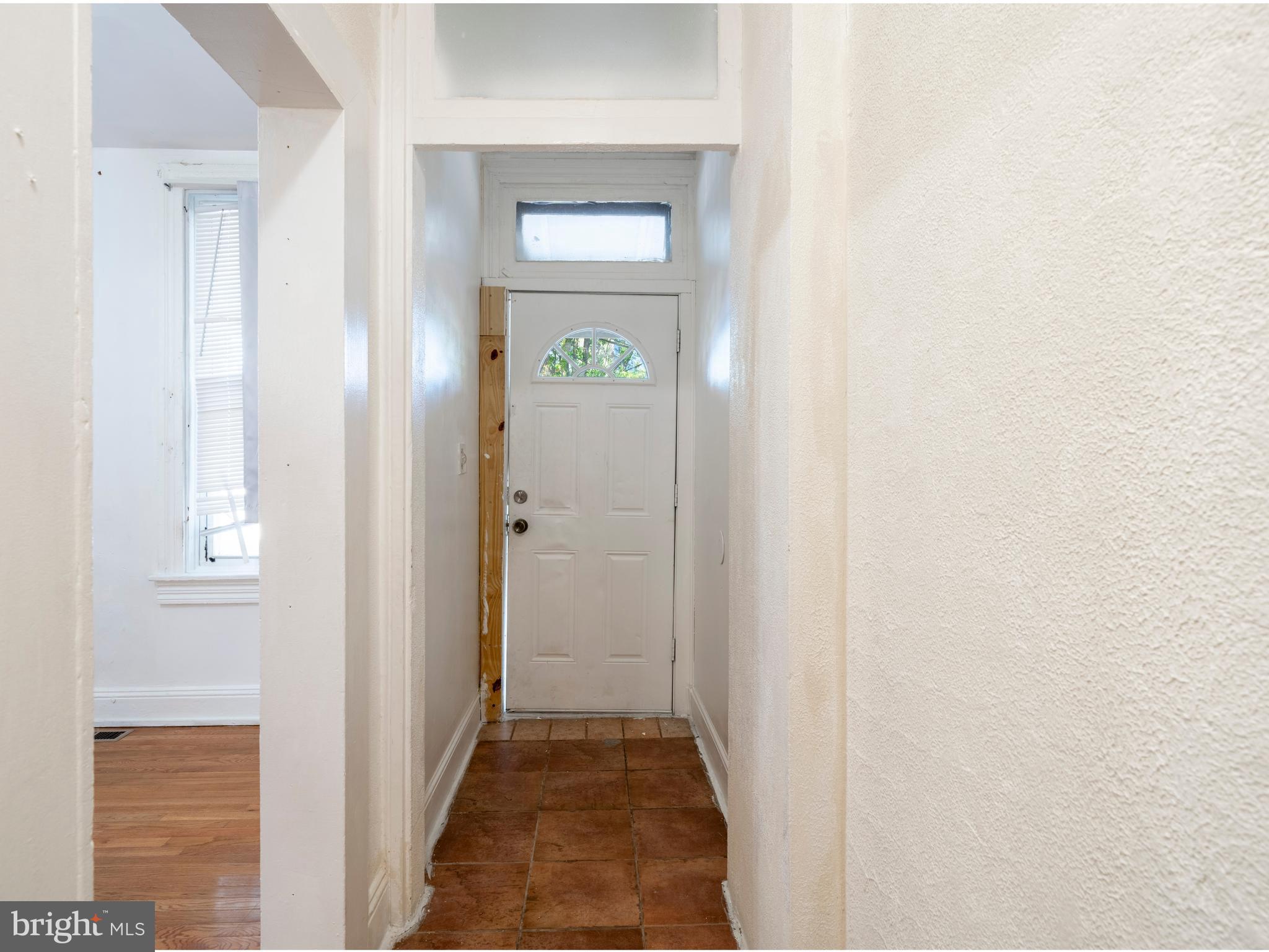 542 PERSHING AVENUE