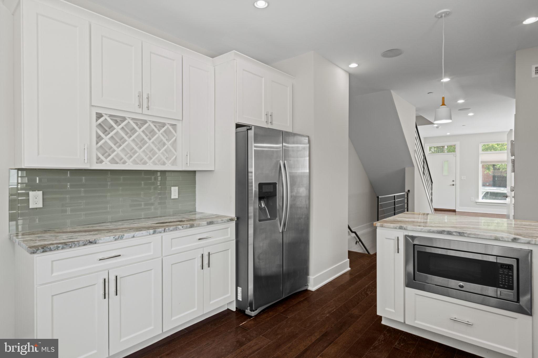 FAIRMOUNT - Residential