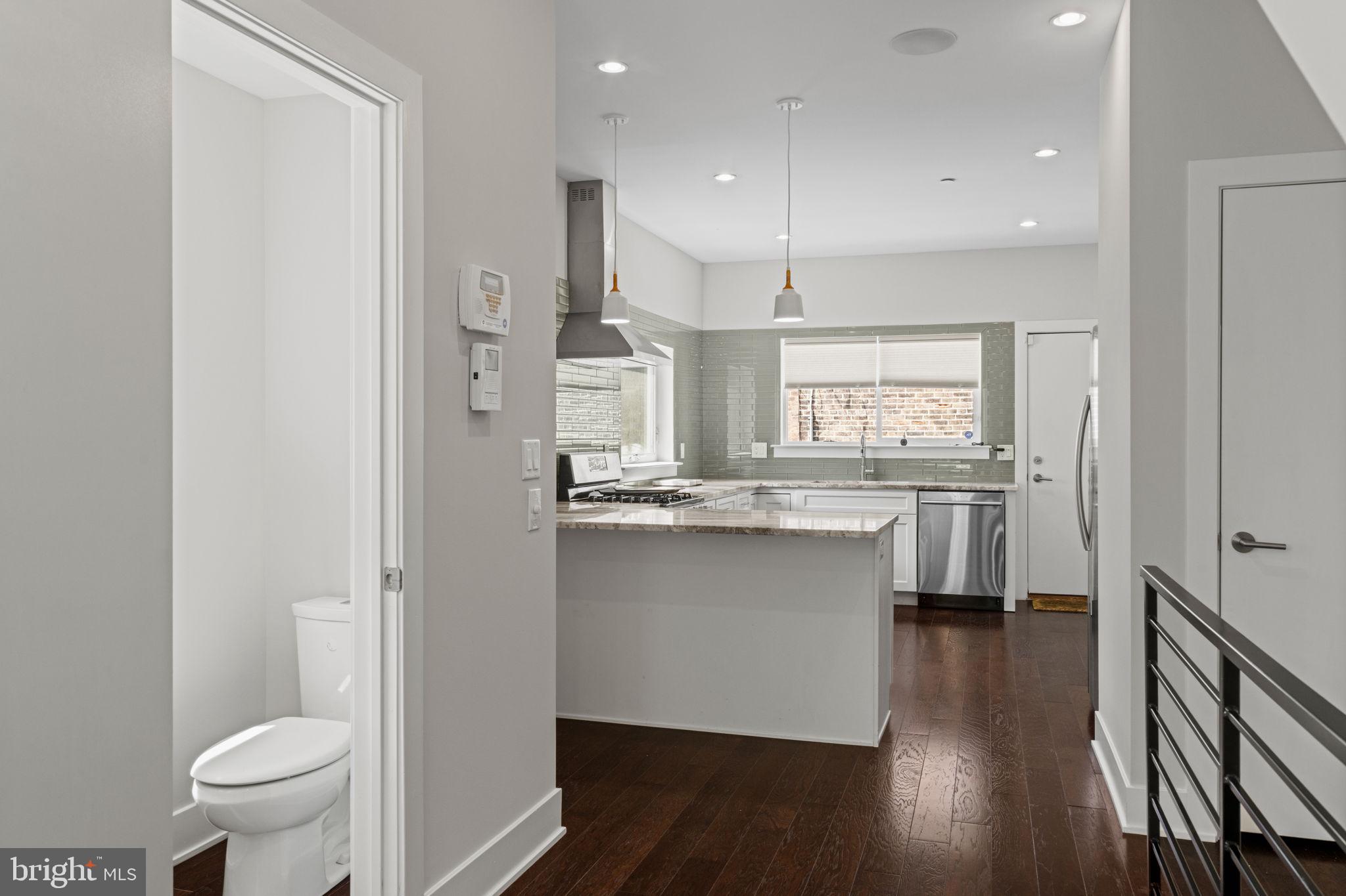 FAIRMOUNT - Residential