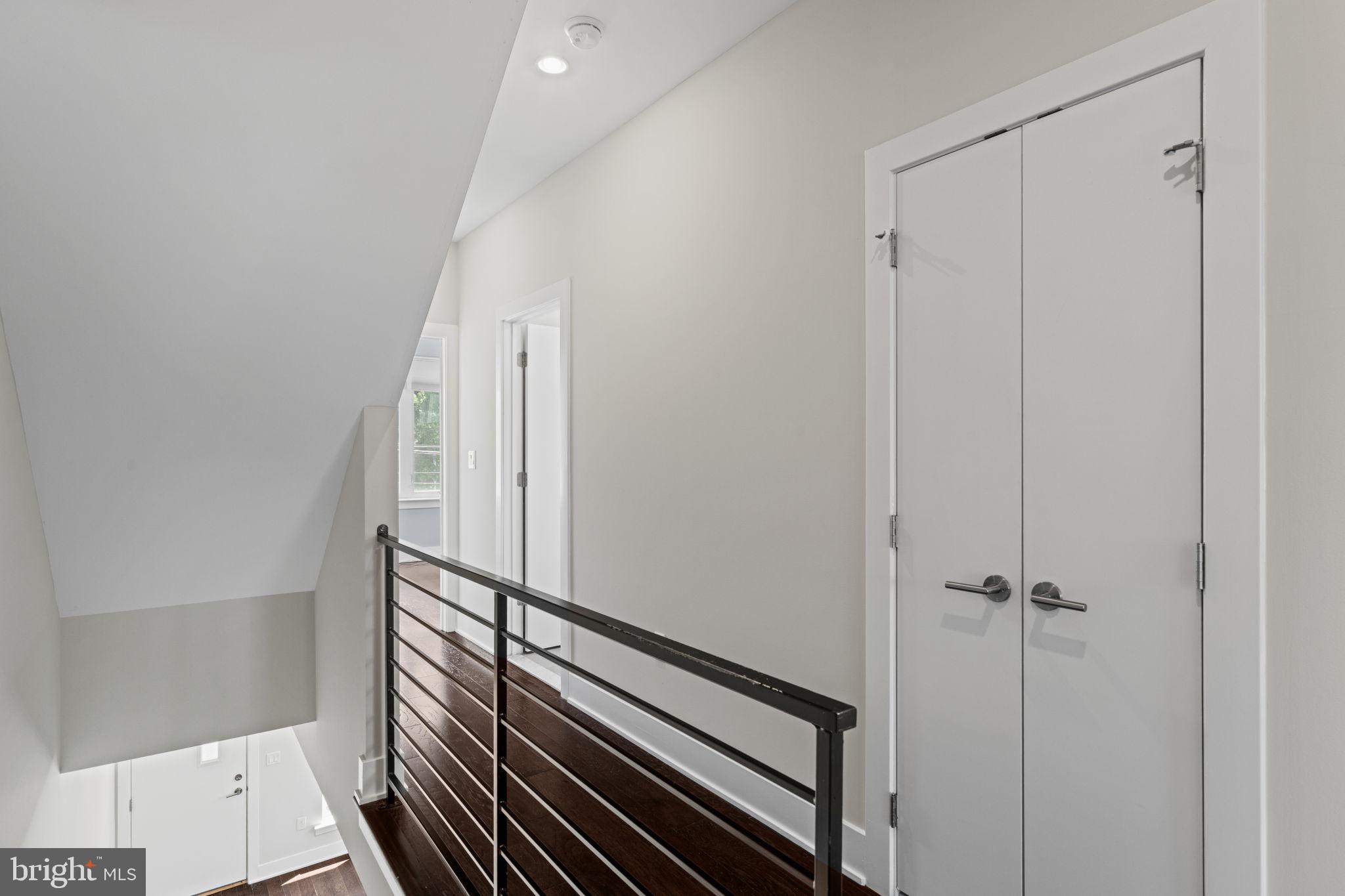 FAIRMOUNT - Residential