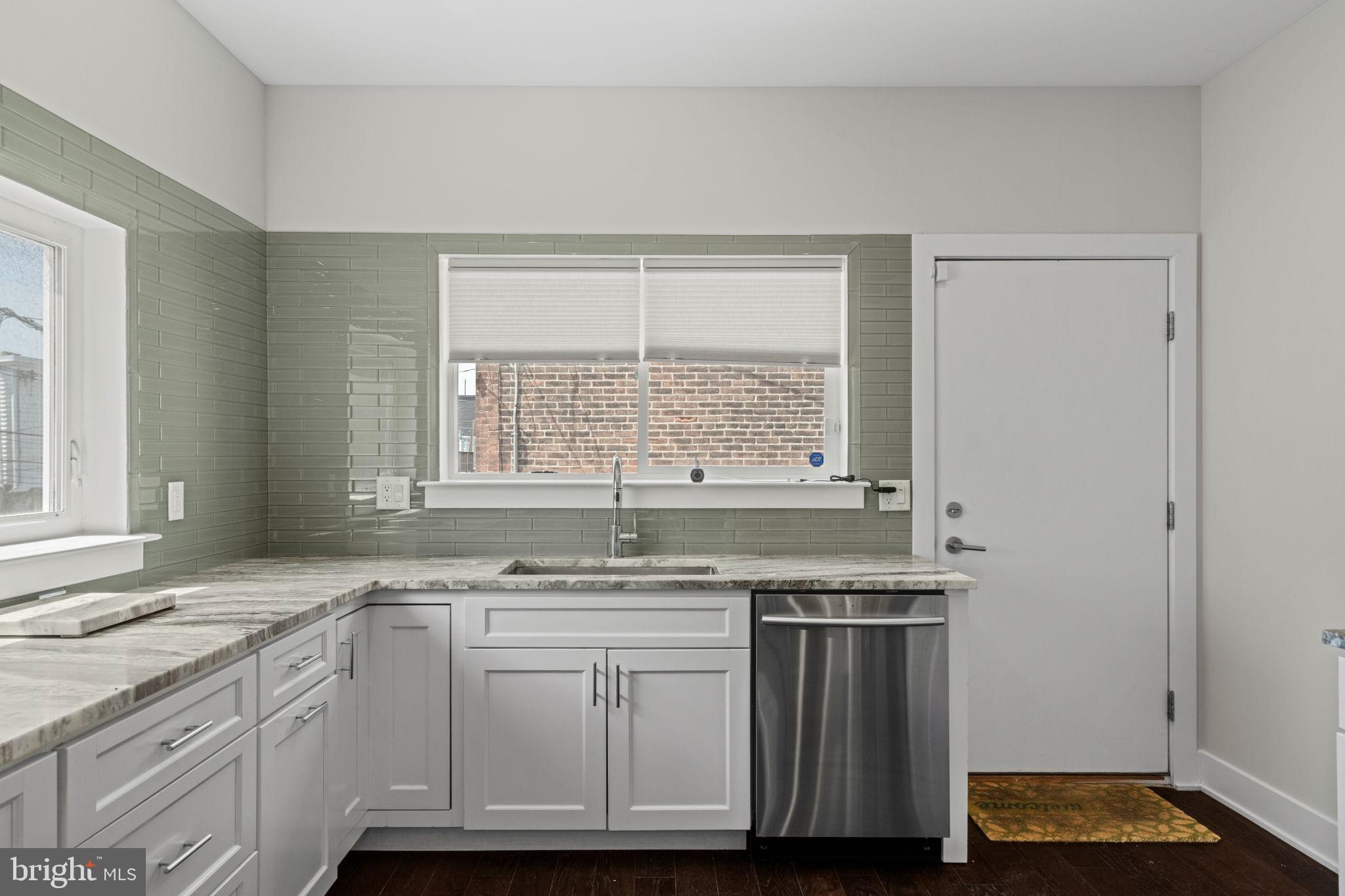 FAIRMOUNT - Residential