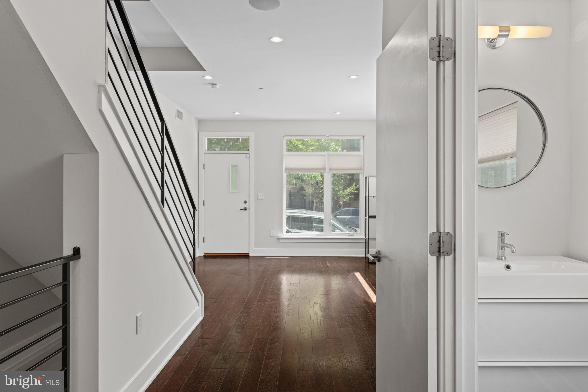 FAIRMOUNT - Residential
