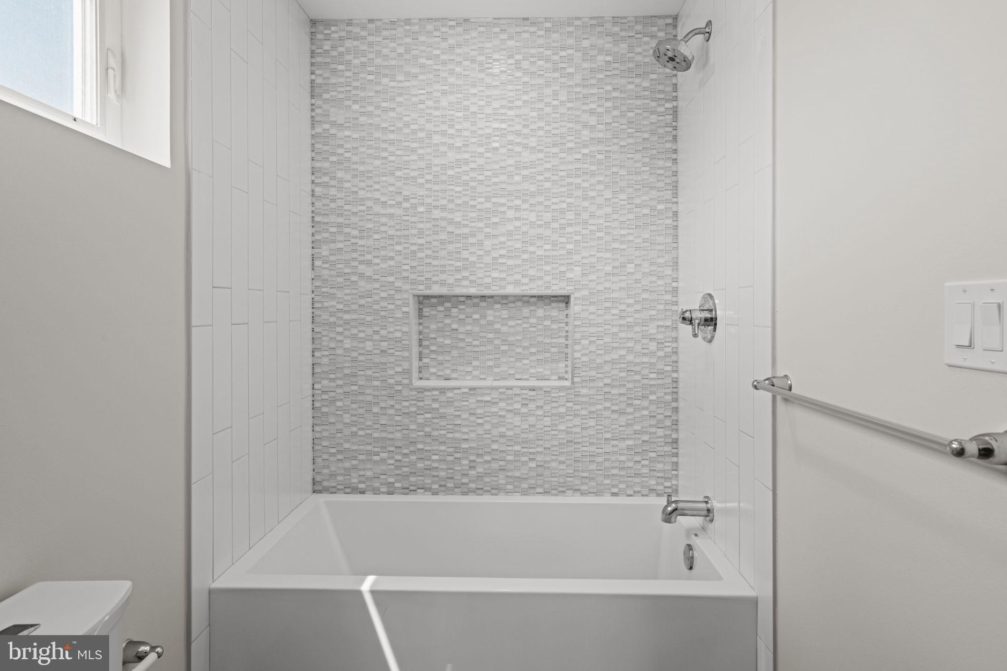 FAIRMOUNT - Residential