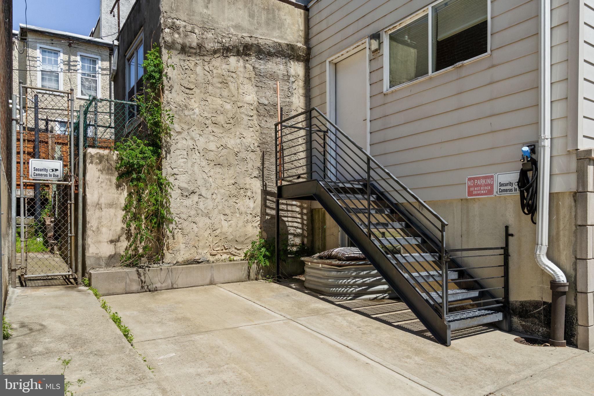 FAIRMOUNT - Residential