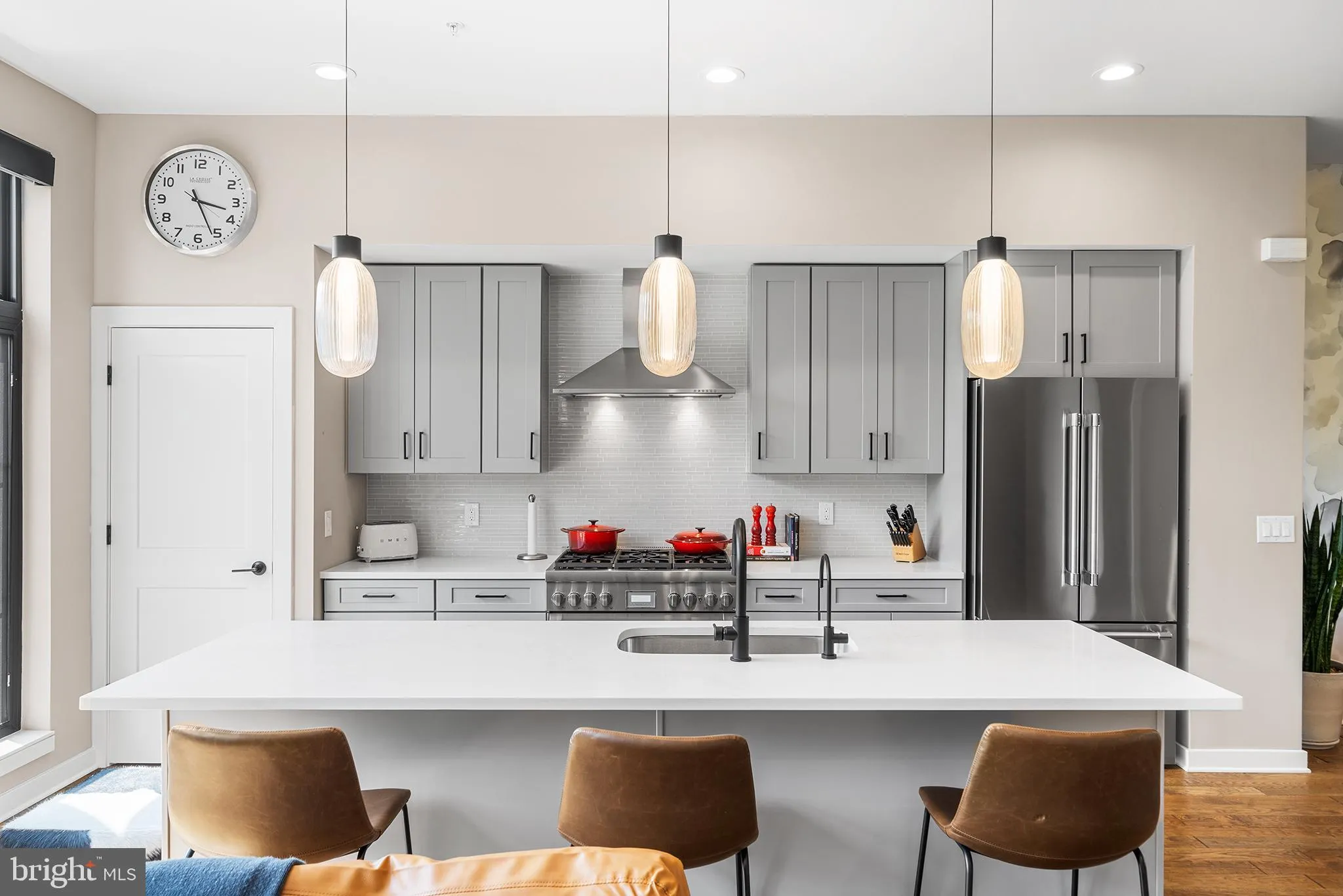 Philadelphia, Pennsylvania 19127, United States, 4 Bedrooms Bedrooms, ,4 BathroomsBathrooms,Residential,Contingent,53194