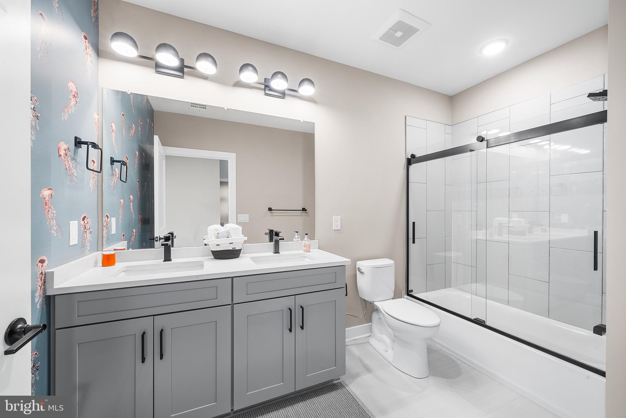 MANAYUNK - Residential