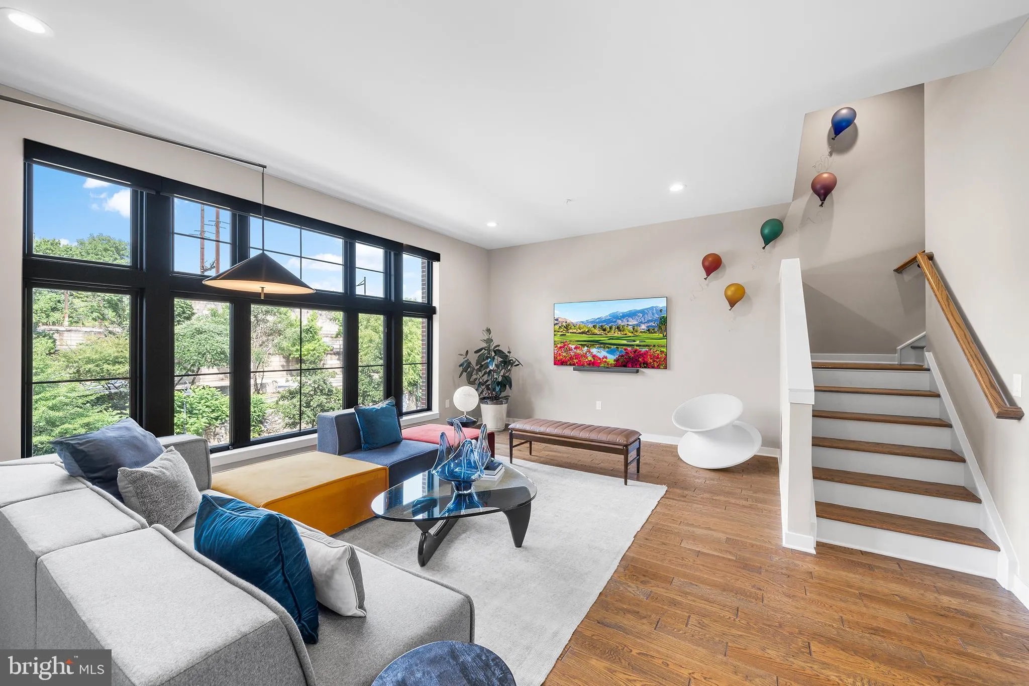Philadelphia, Pennsylvania 19127, United States, 4 Bedrooms Bedrooms, ,4 BathroomsBathrooms,Residential,Contingent,53194