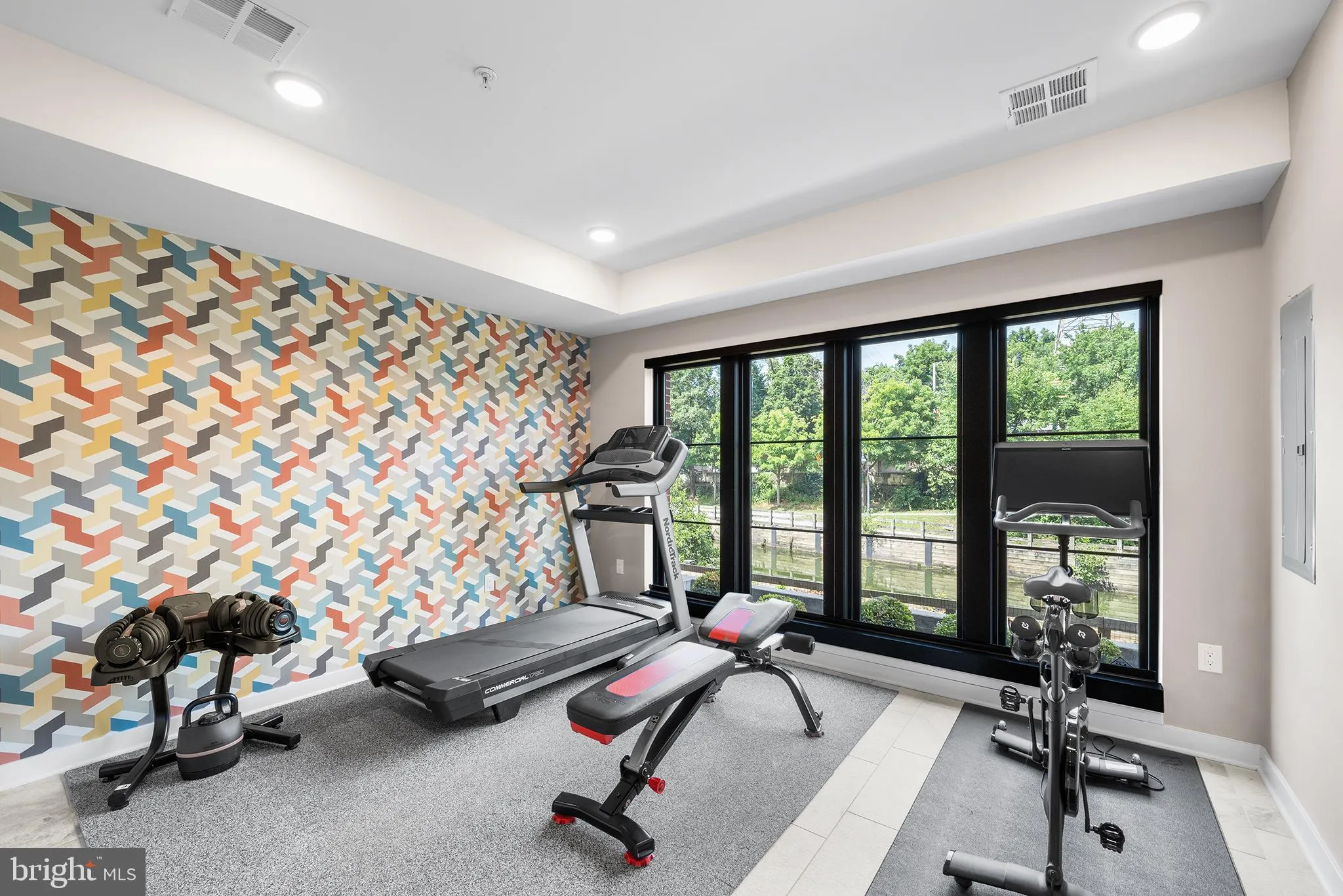 Philadelphia, Pennsylvania 19127, United States, 4 Bedrooms Bedrooms, ,4 BathroomsBathrooms,Residential,Contingent,53194