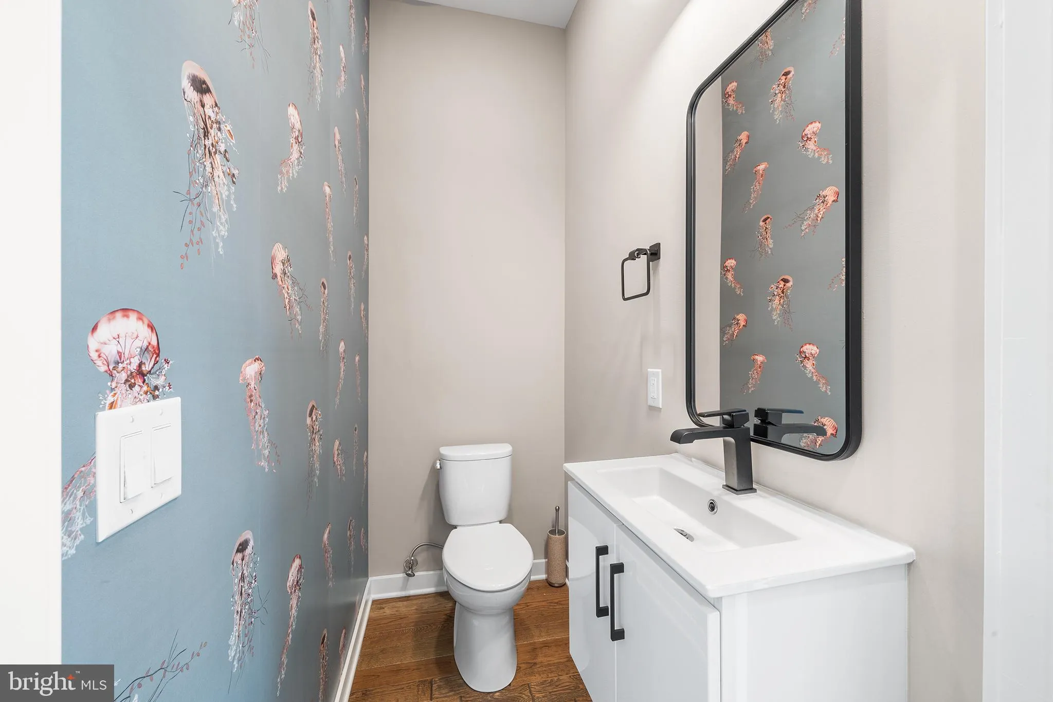 Philadelphia, Pennsylvania 19127, United States, 4 Bedrooms Bedrooms, ,4 BathroomsBathrooms,Residential,Contingent,53194