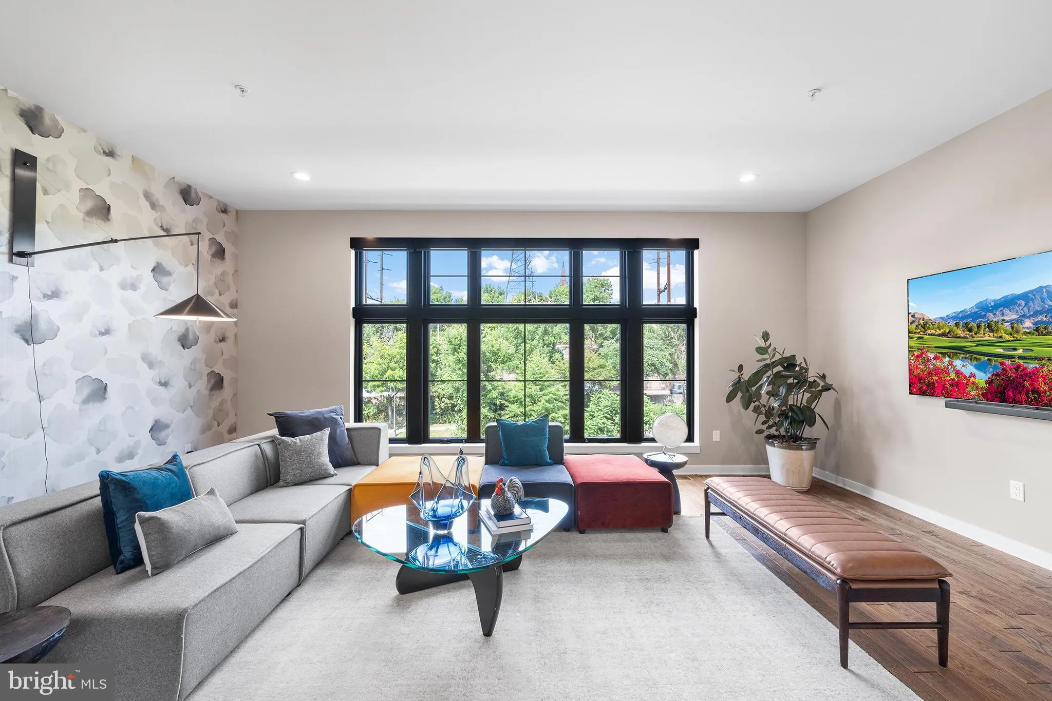 Philadelphia, Pennsylvania 19127, United States, 4 Bedrooms Bedrooms, ,4 BathroomsBathrooms,Residential,Contingent,53194
