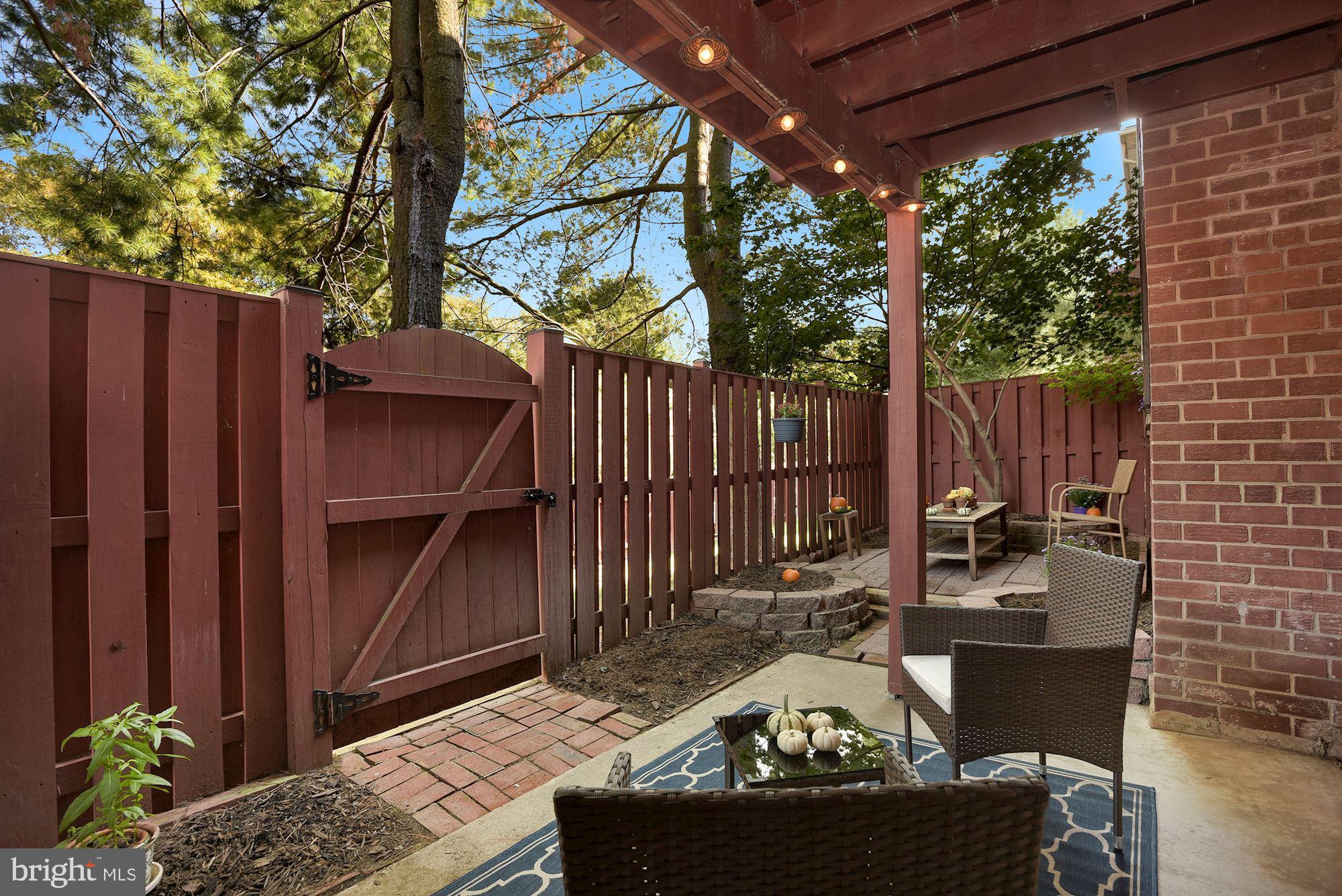 SEMINARY WALK - Residential