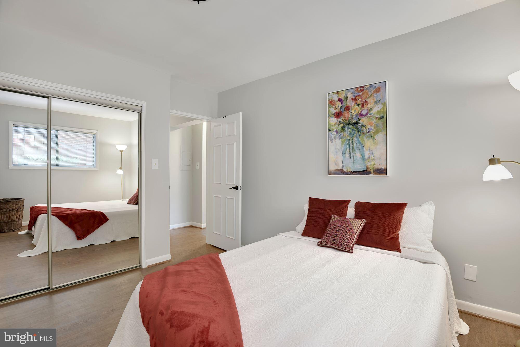 SEMINARY WALK - Residential