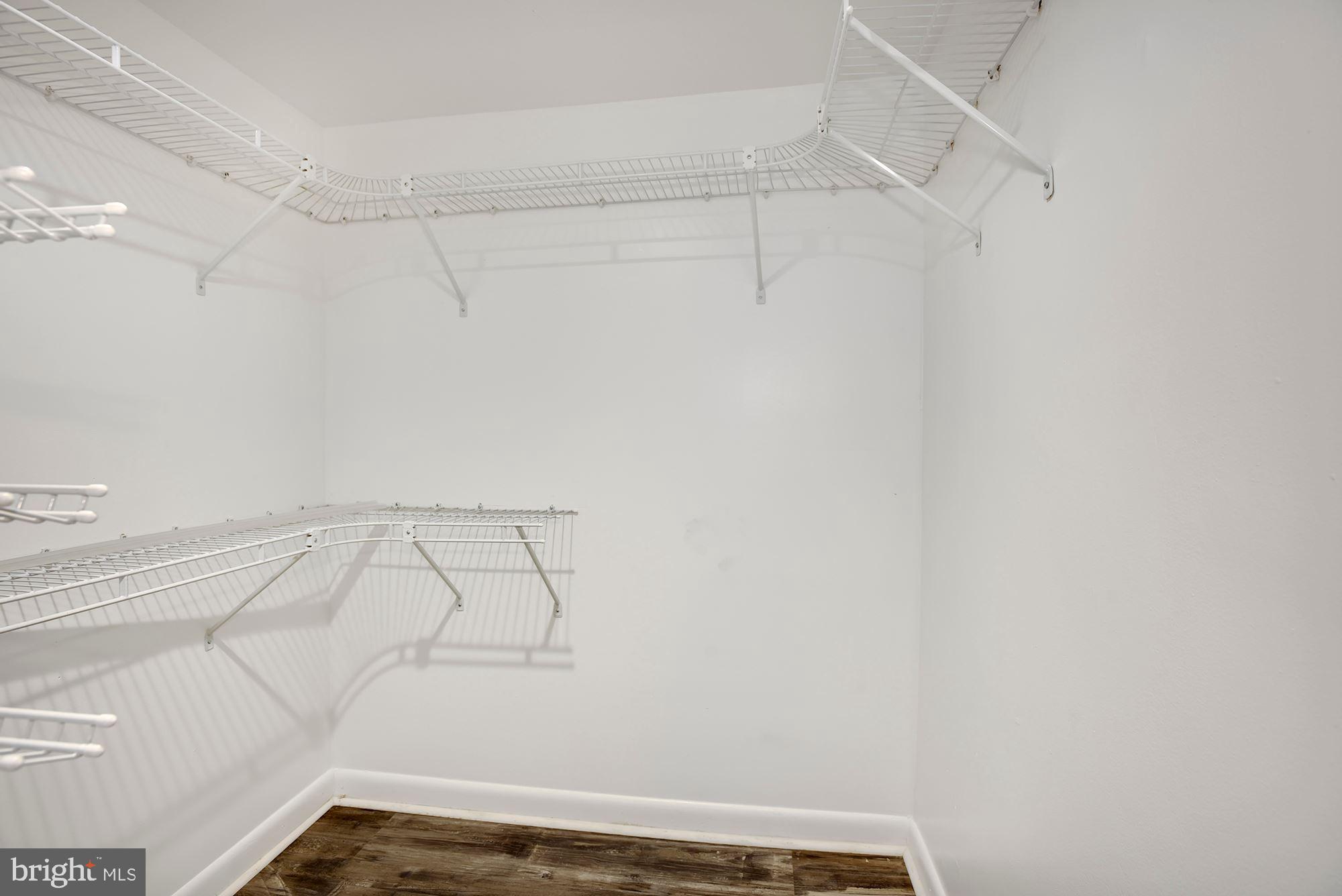 SEMINARY WALK - Residential