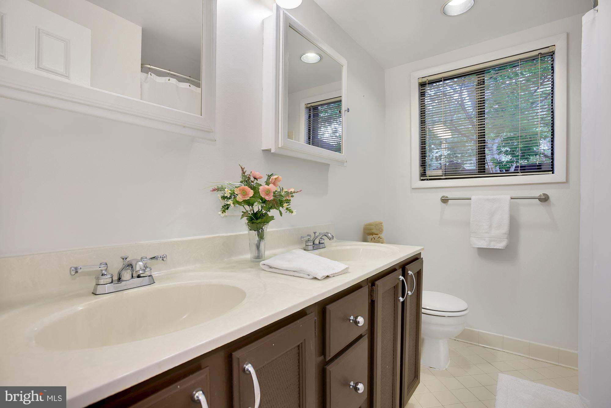 SEMINARY WALK - Residential