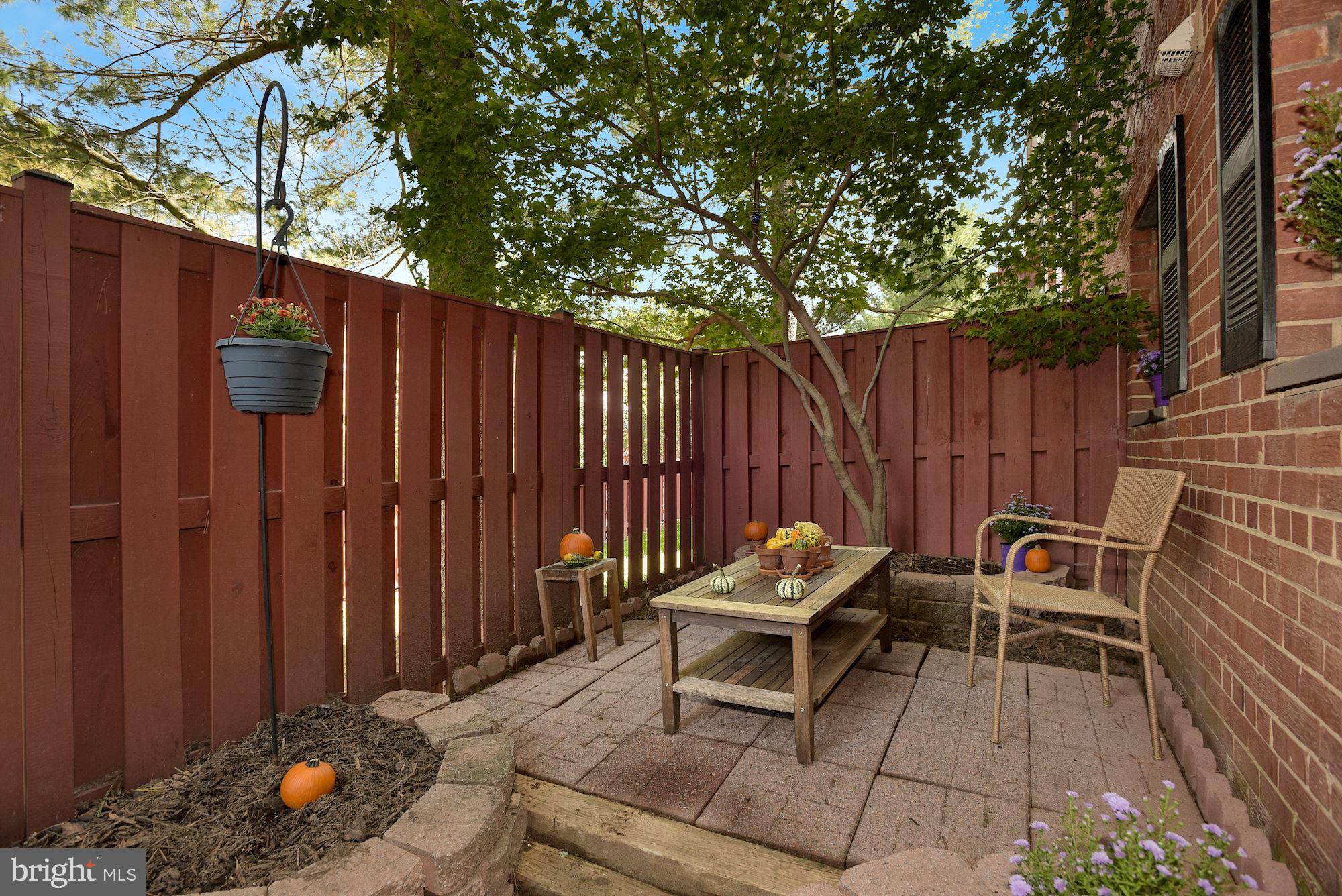 SEMINARY WALK - Residential