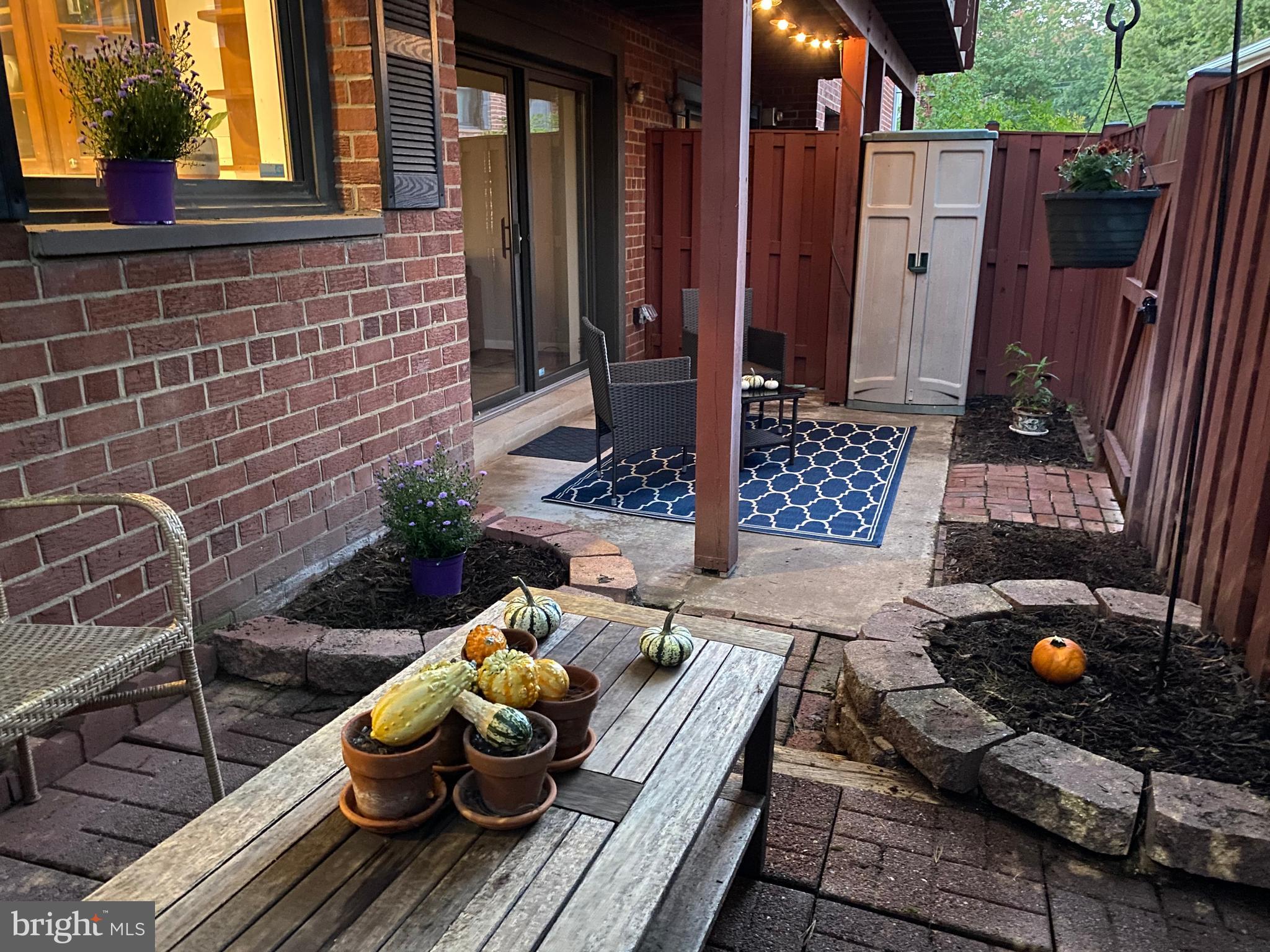 SEMINARY WALK - Residential