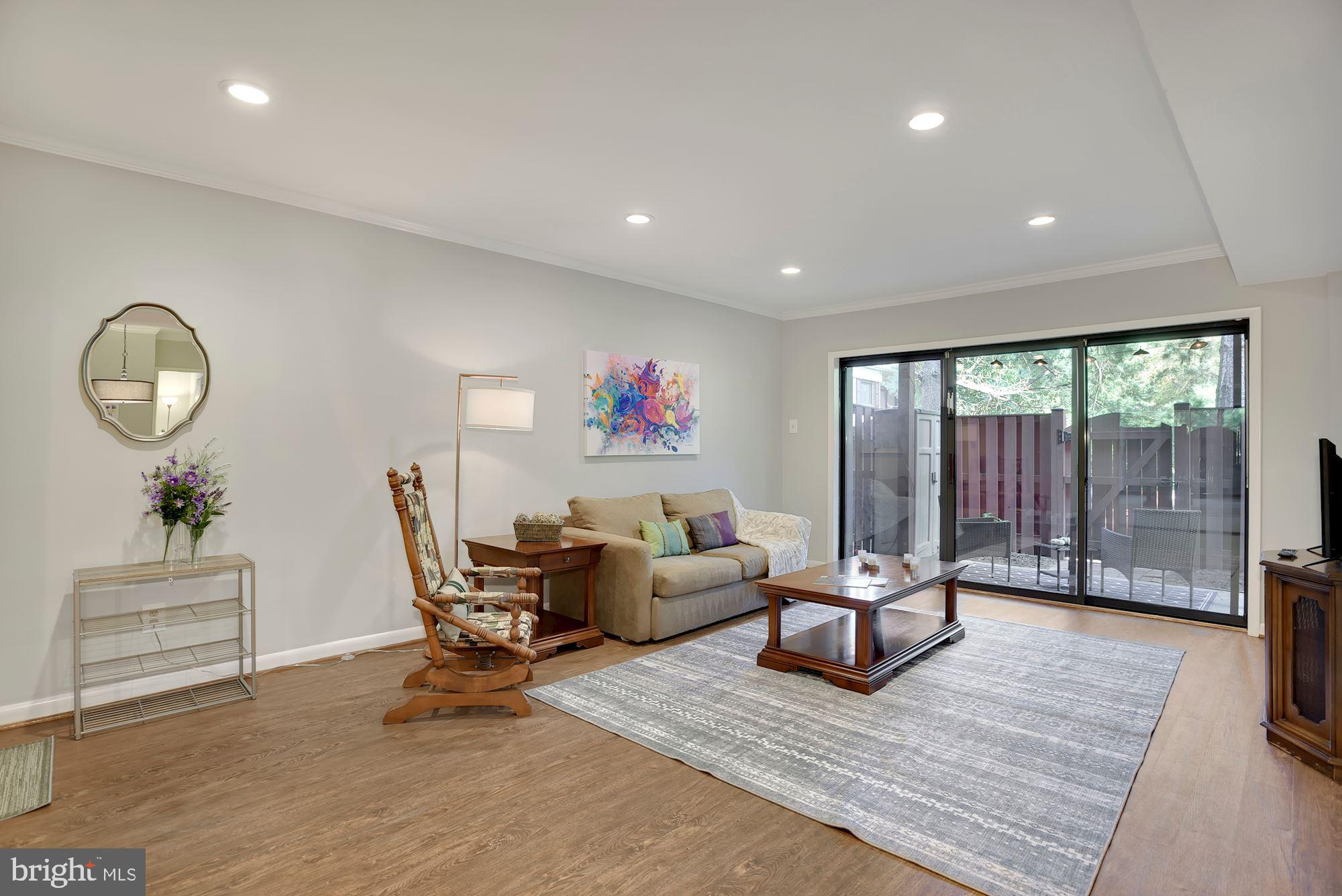 SEMINARY WALK - Residential