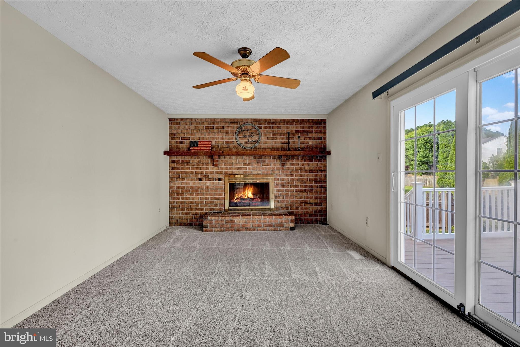 SOUTH HAMPTON - Residential