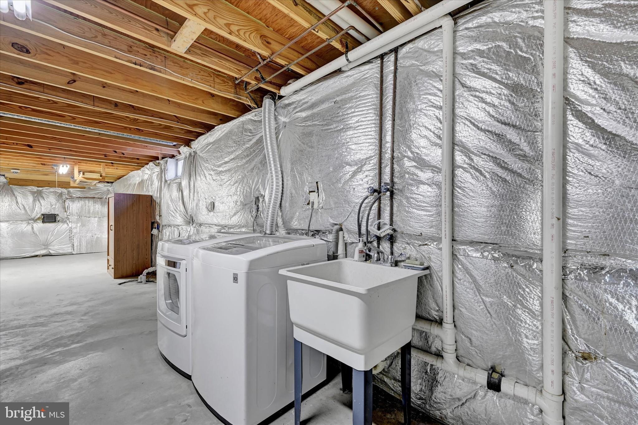 SOUTH HAMPTON - Residential