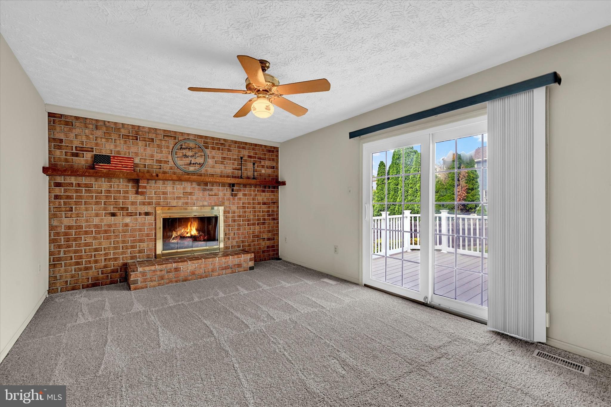 SOUTH HAMPTON - Residential