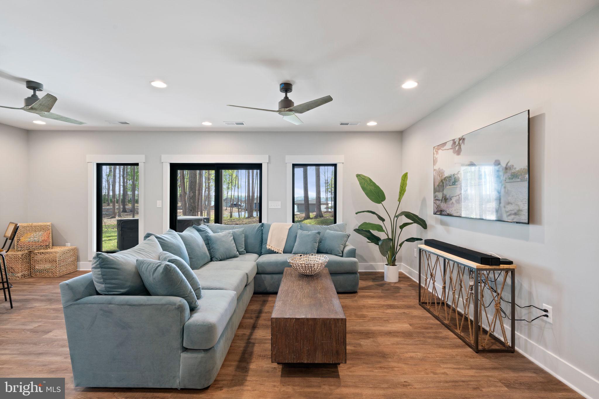 ANNA VISTA - Residential