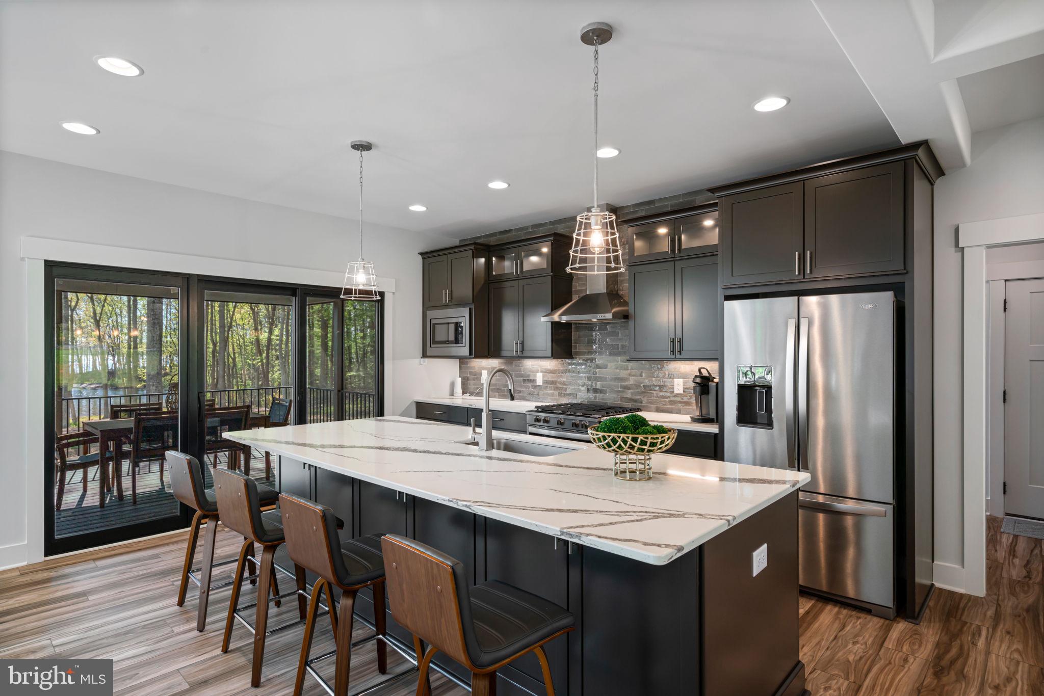 ANNA VISTA - Residential