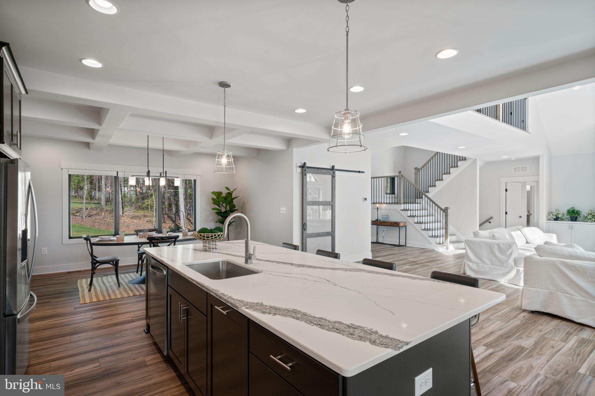 ANNA VISTA - Residential