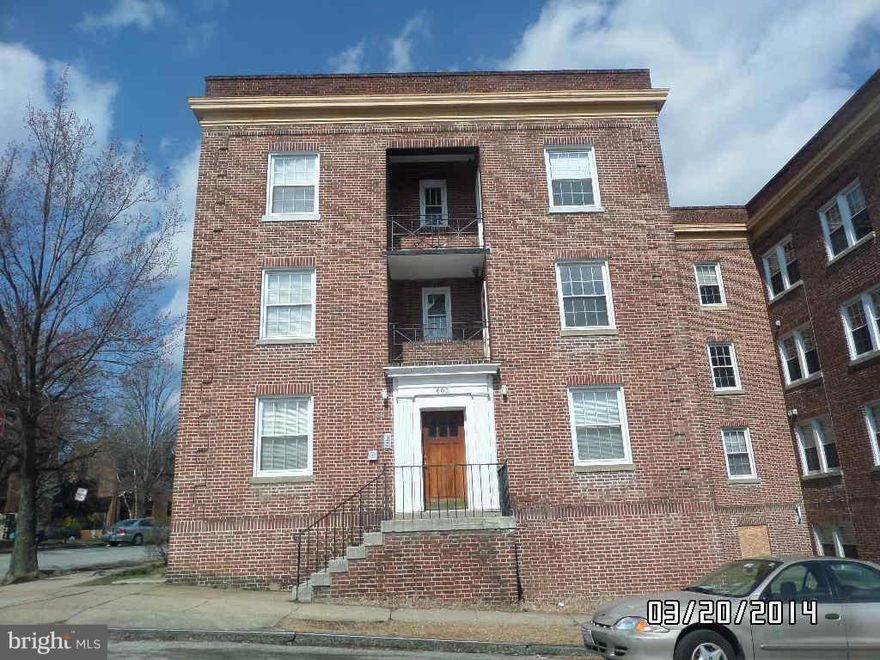 Charming Condo in Baltimore City. This home has 2 bedrooms 1 bath. Hardwood floors throughout, living room dining room combo. Beautiful open floor layout. Don't Miss opportunity to own this one!