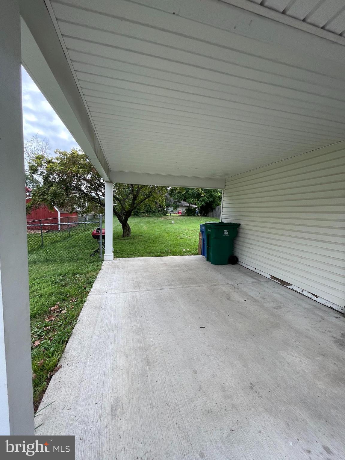 289 HOLLY DRIVE