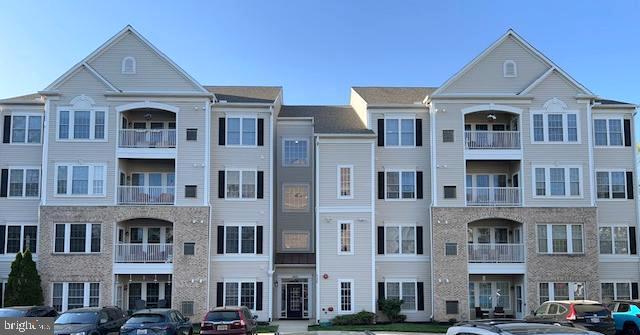 ******ESTATE SALE****** JUST REDUCED $10,000 TO OFFSET COST OF PAINT & CARPET.************
This lovely unit has a lot of sq footage! Entry foyer has large walk in closet w/ceramic floors; Full bath w/tub off the second bedroom; Large dining room with pillars, crown molding & chair railing; Large living room w/2 windows looking out over balcony; Kitchen has all Stainless Steel appliances, with a Natural Gas stove and kitchen table area has double windows and walk out to balcony; Has separate laundry room with full size washer/dryer & 1 yr old furnace; Primary bedroom has a sitting room and a huge walk in closet and a large Primary bath w/a walk in double shower. There is a community center, with exercise equipment, tables to gather with friends and a patio to sit out. Good condition but can use paint & carpet. Easy access to I-95, Rt 7 and Rt 40!