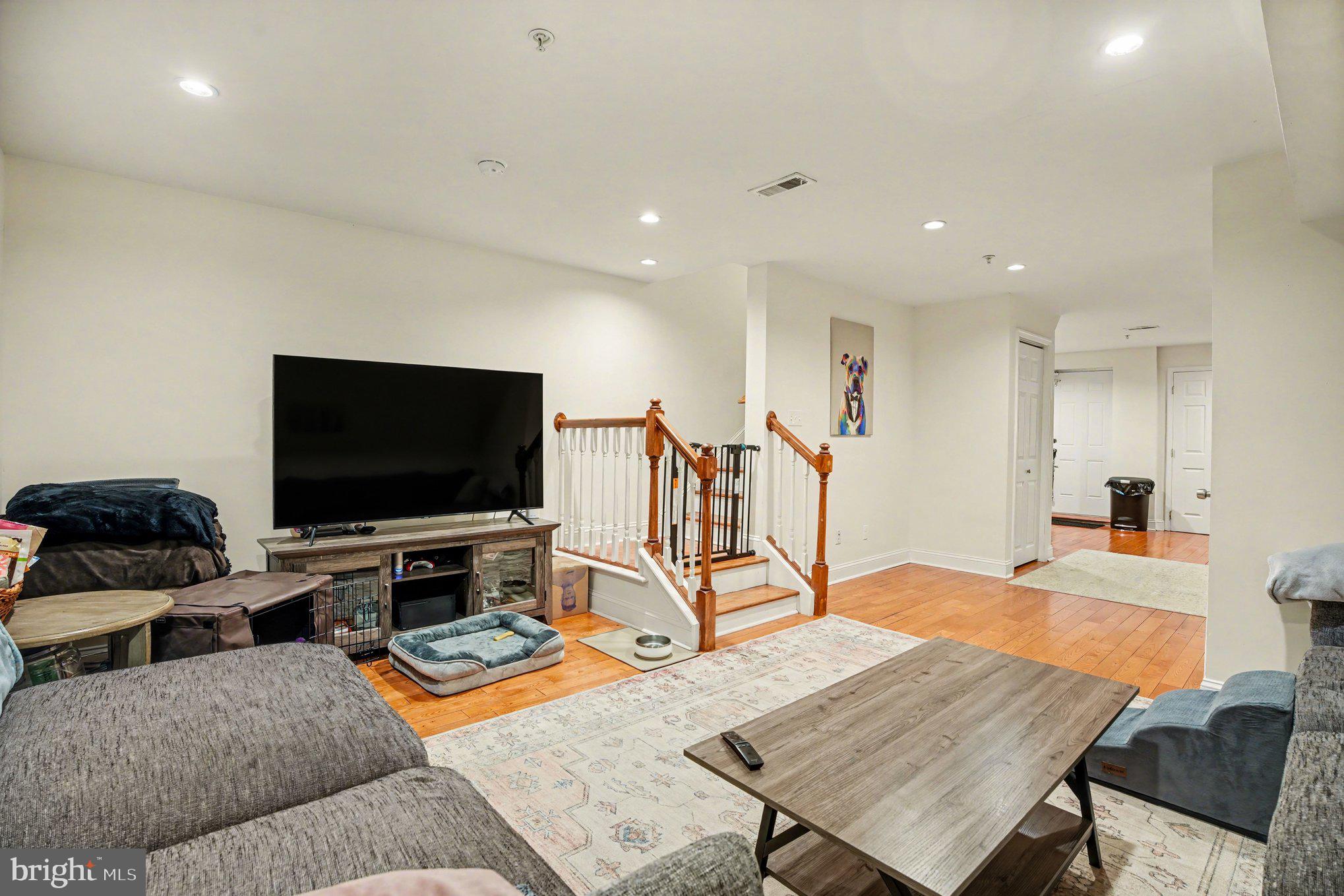 POPLAR - Residential