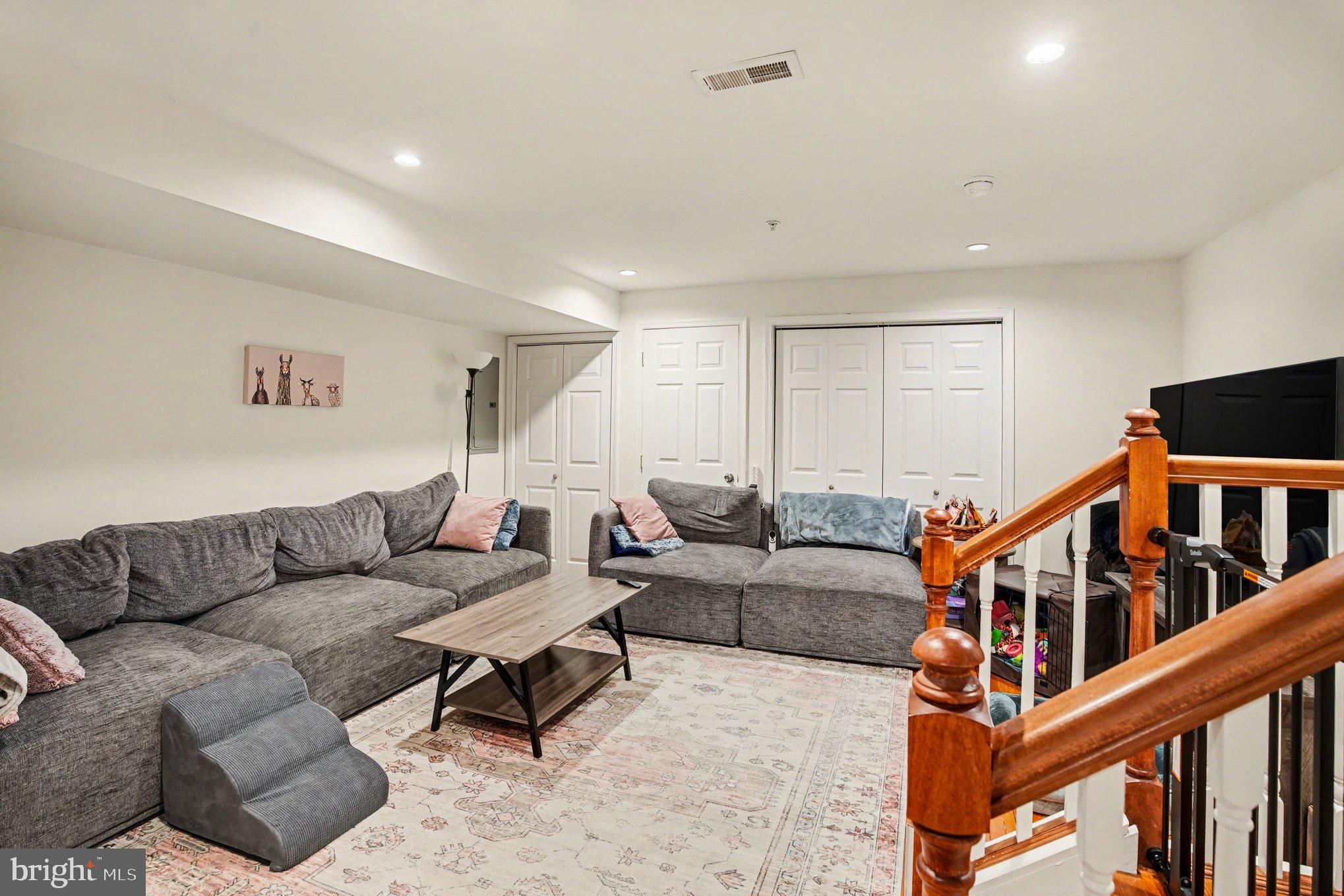 POPLAR - Residential