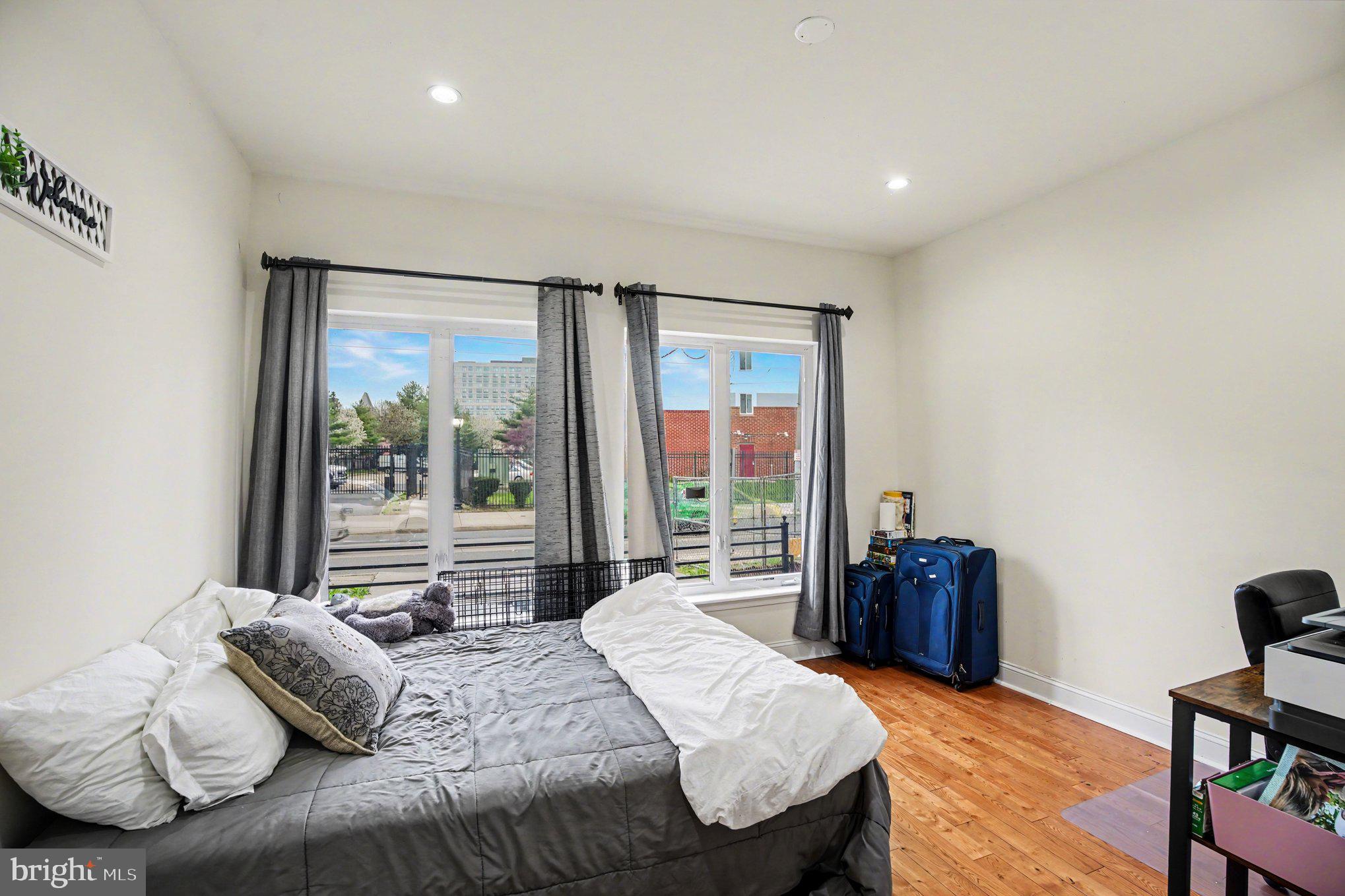 POPLAR - Residential