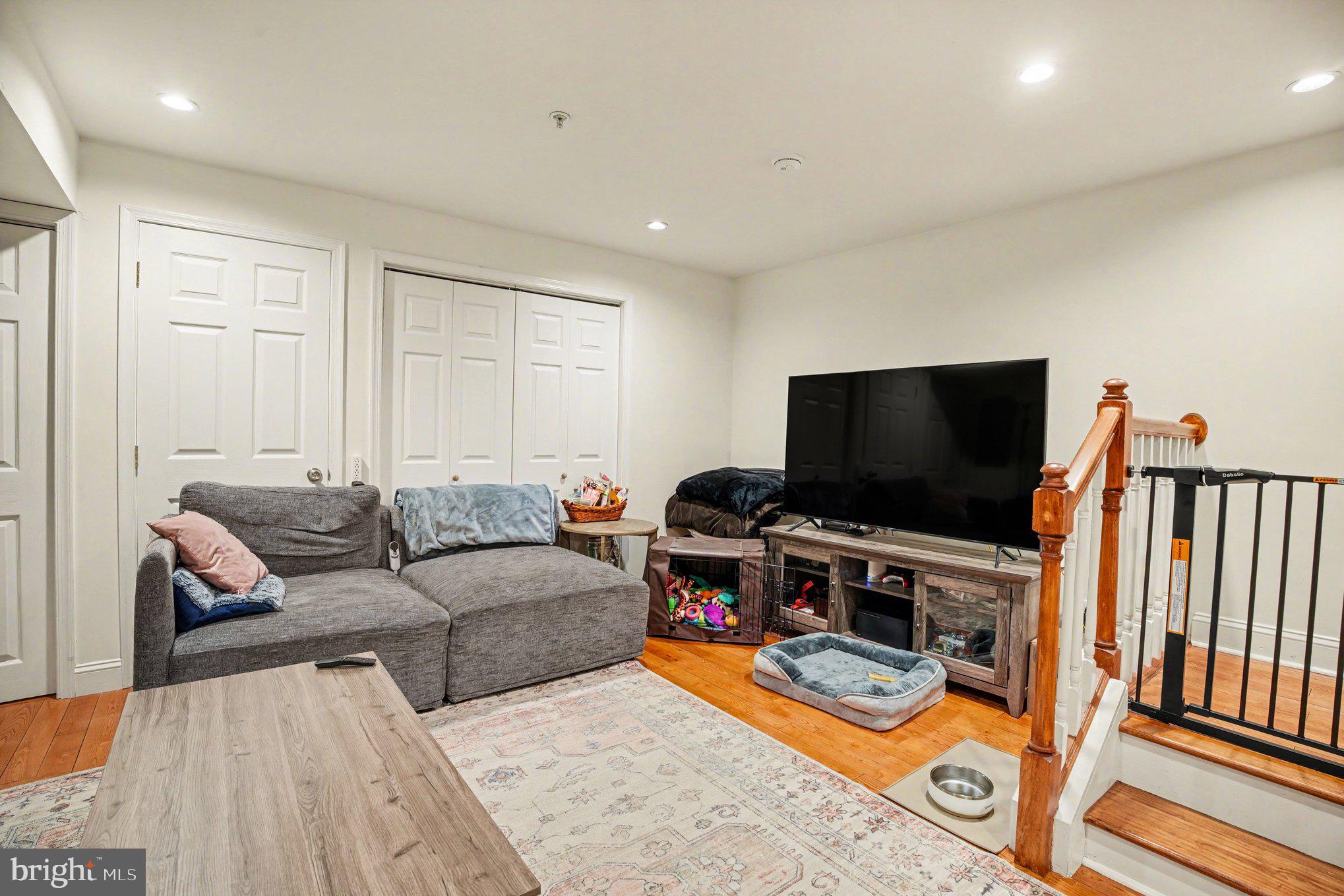 POPLAR - Residential