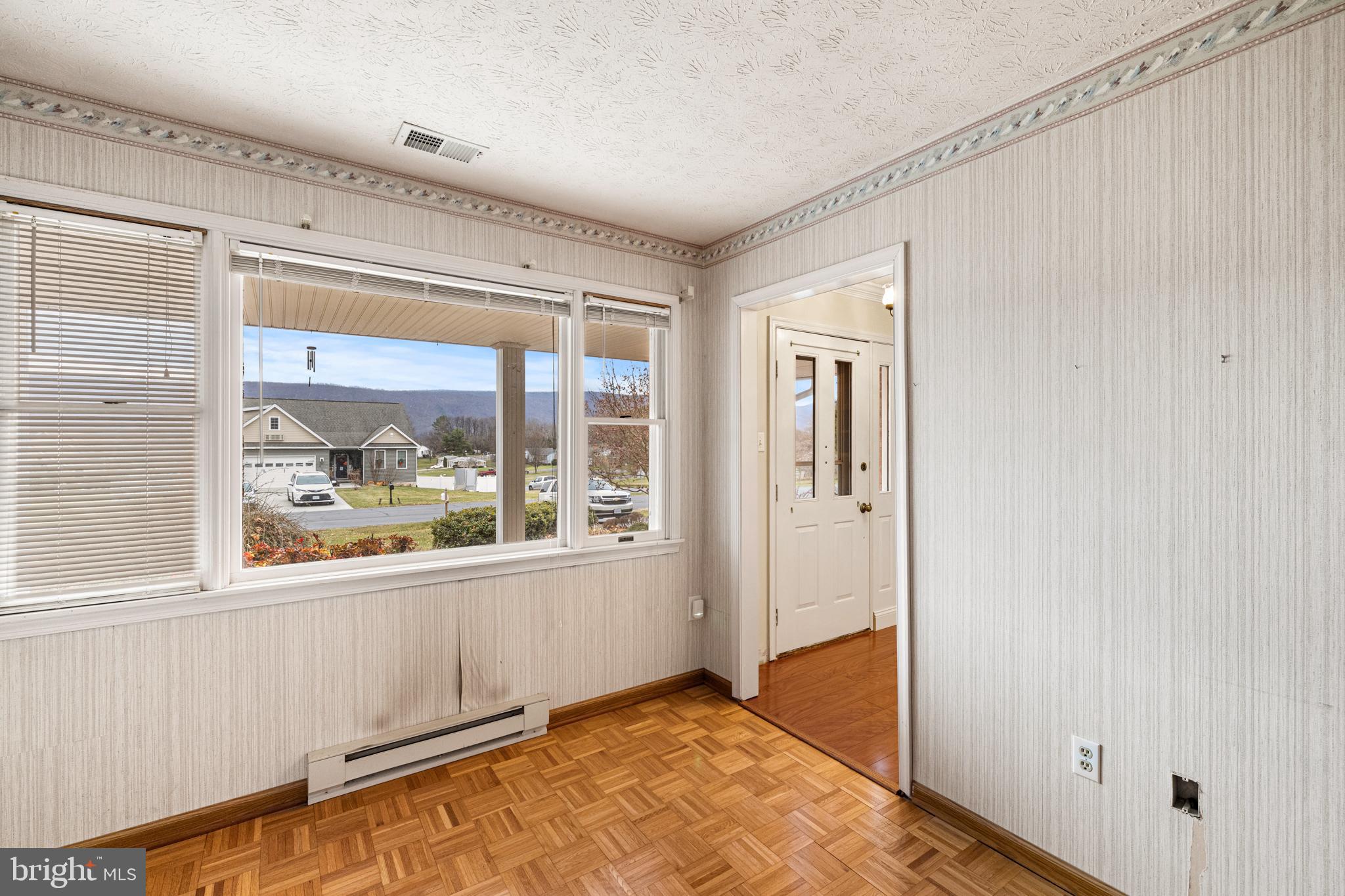 CRESTVIEW HEIGHTS - Residential