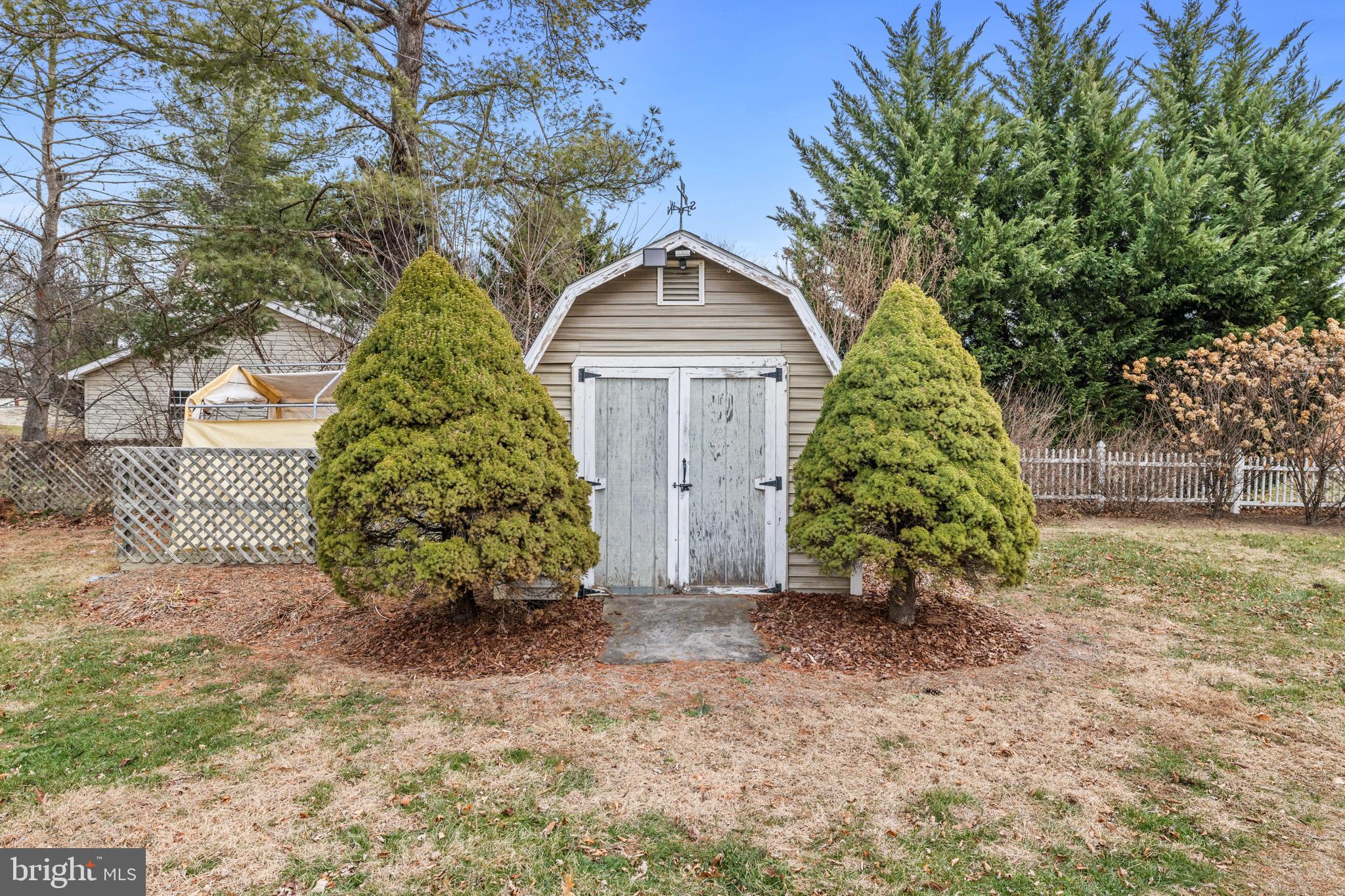 CRESTVIEW HEIGHTS - Residential