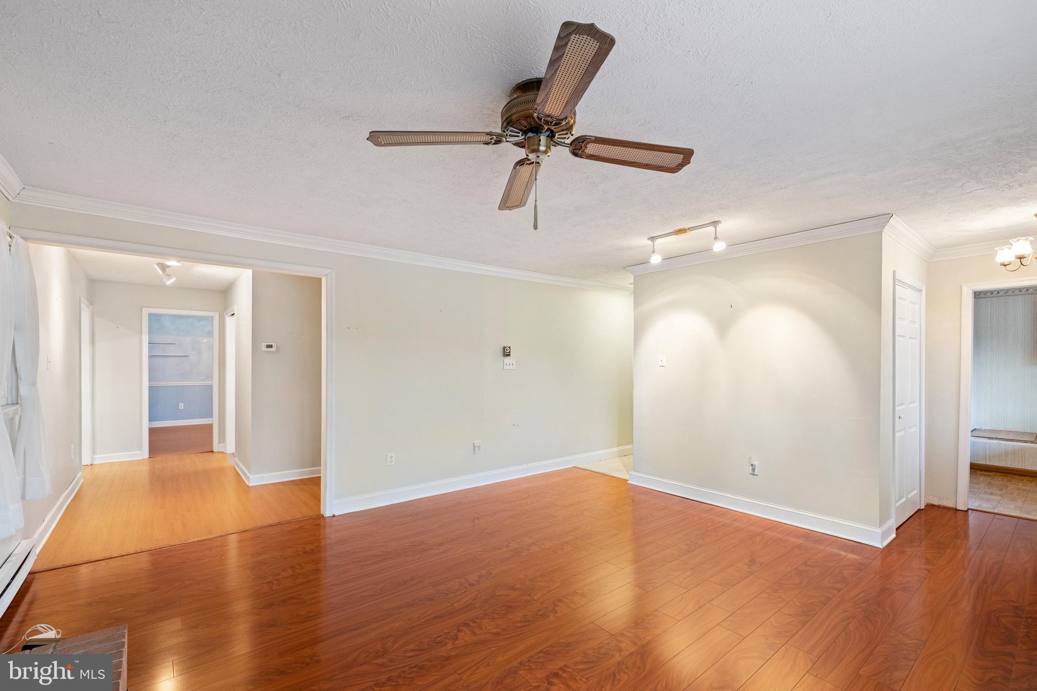 CRESTVIEW HEIGHTS - Residential