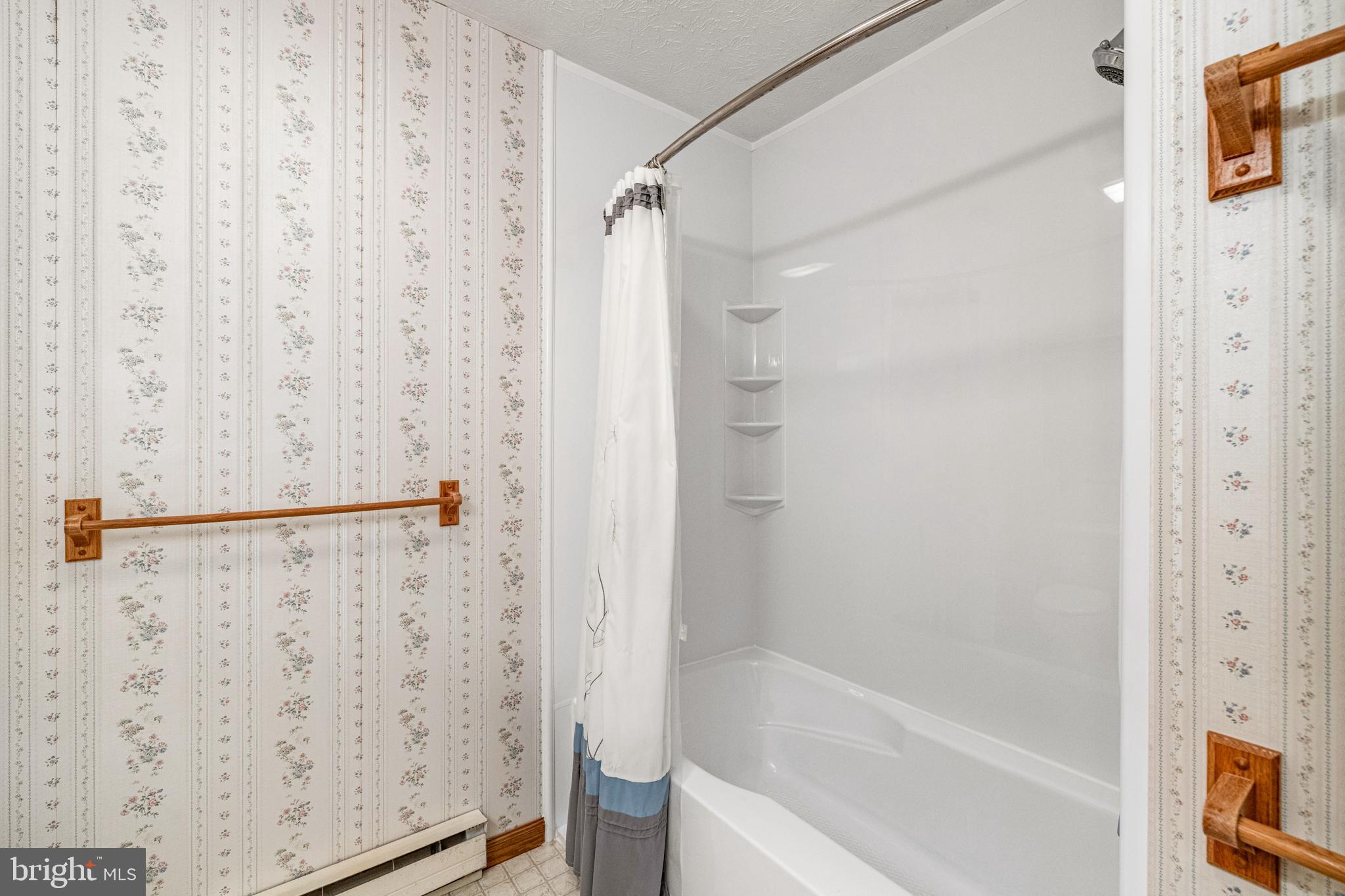 CRESTVIEW HEIGHTS - Residential