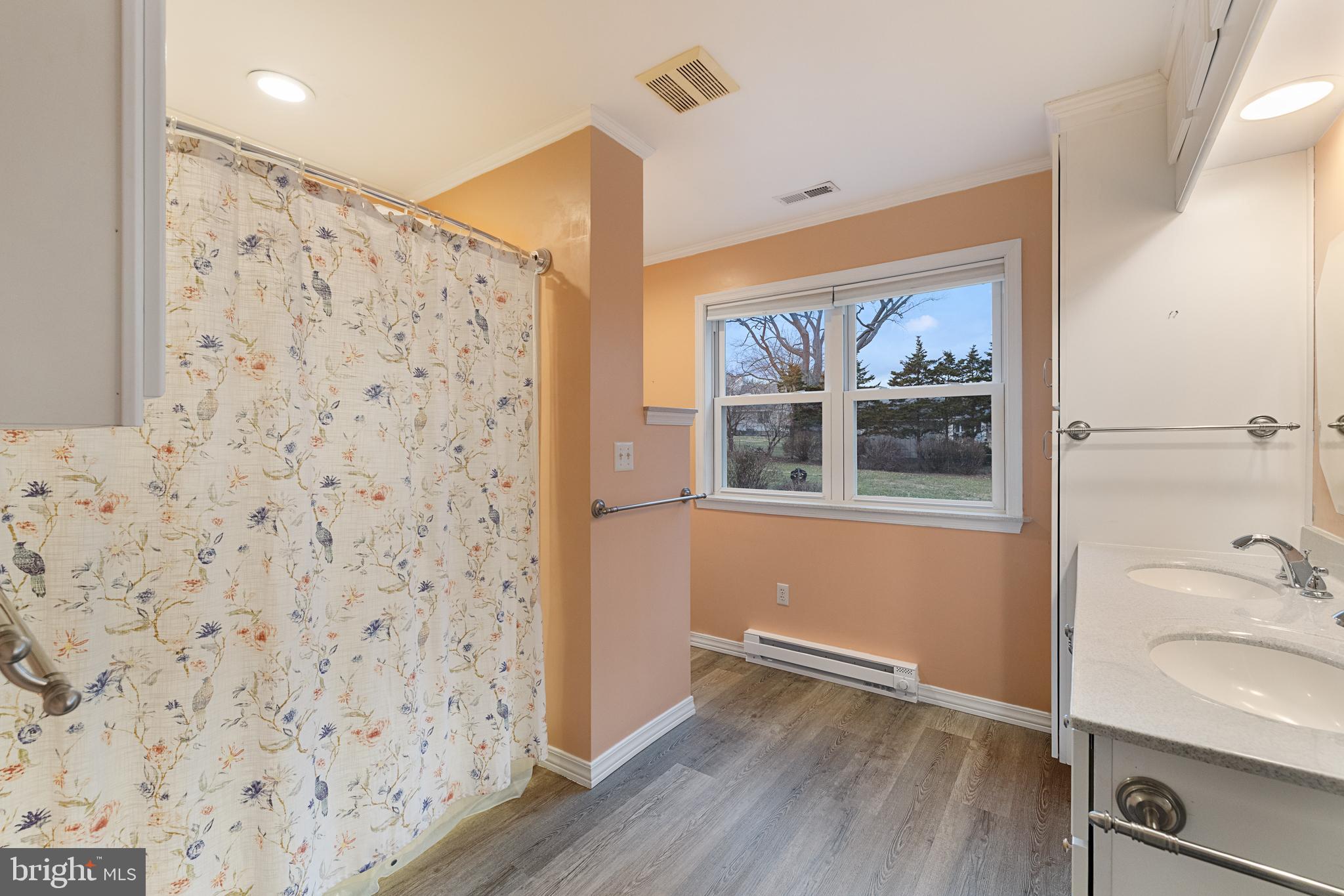 CRESTVIEW HEIGHTS - Residential