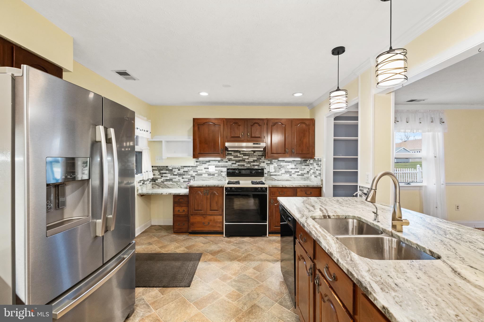 CRESTVIEW HEIGHTS - Residential