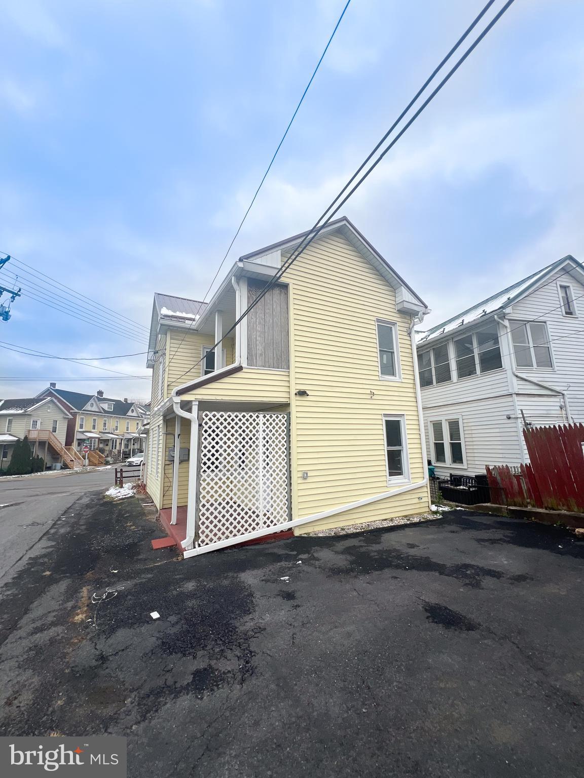 LEWISTOWN BORO - Residential