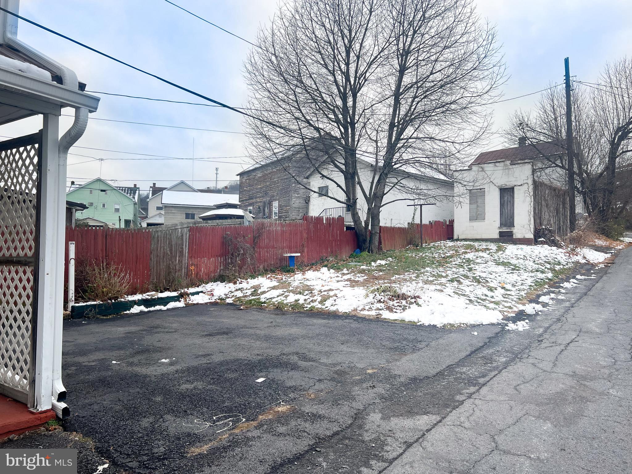 LEWISTOWN BORO - Residential