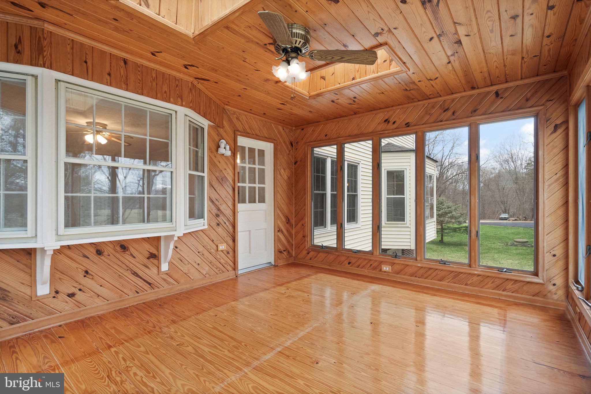 GREENWICH WOODS - Residential