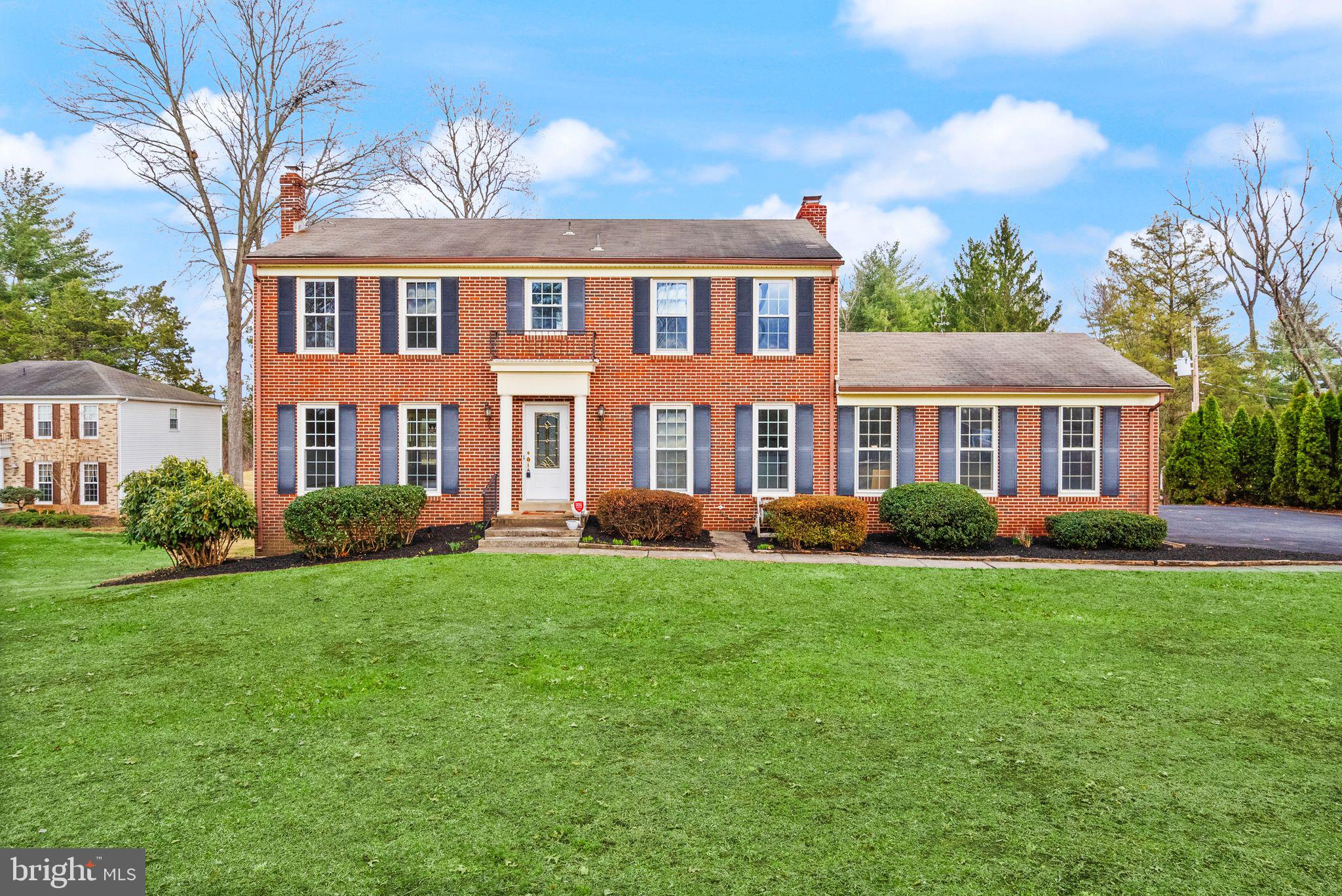 GREENWICH WOODS - Residential