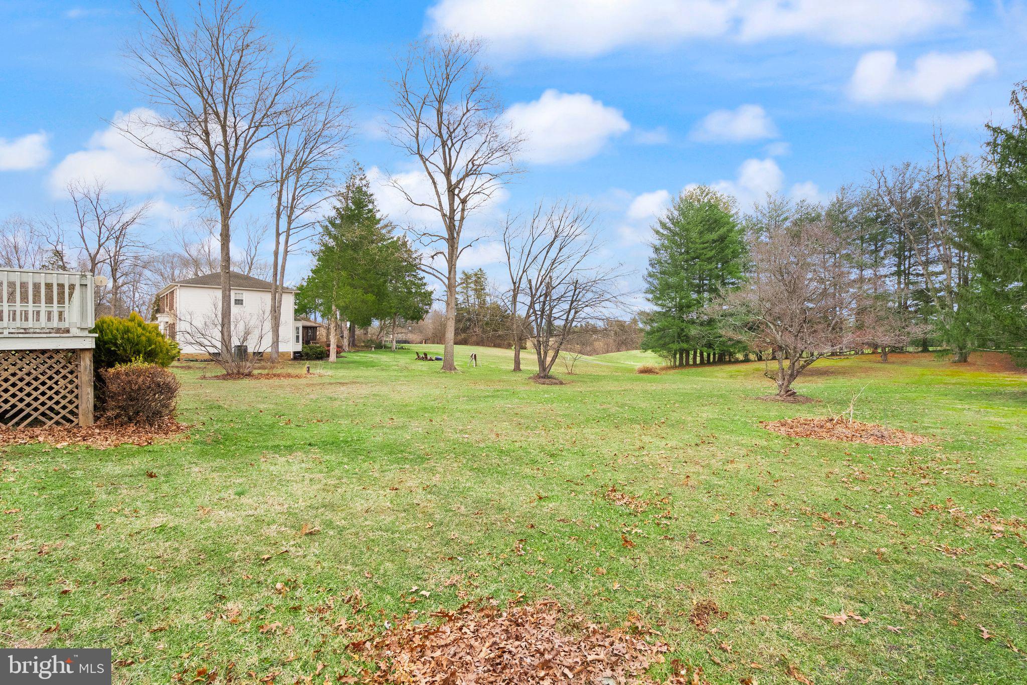 GREENWICH WOODS - Residential